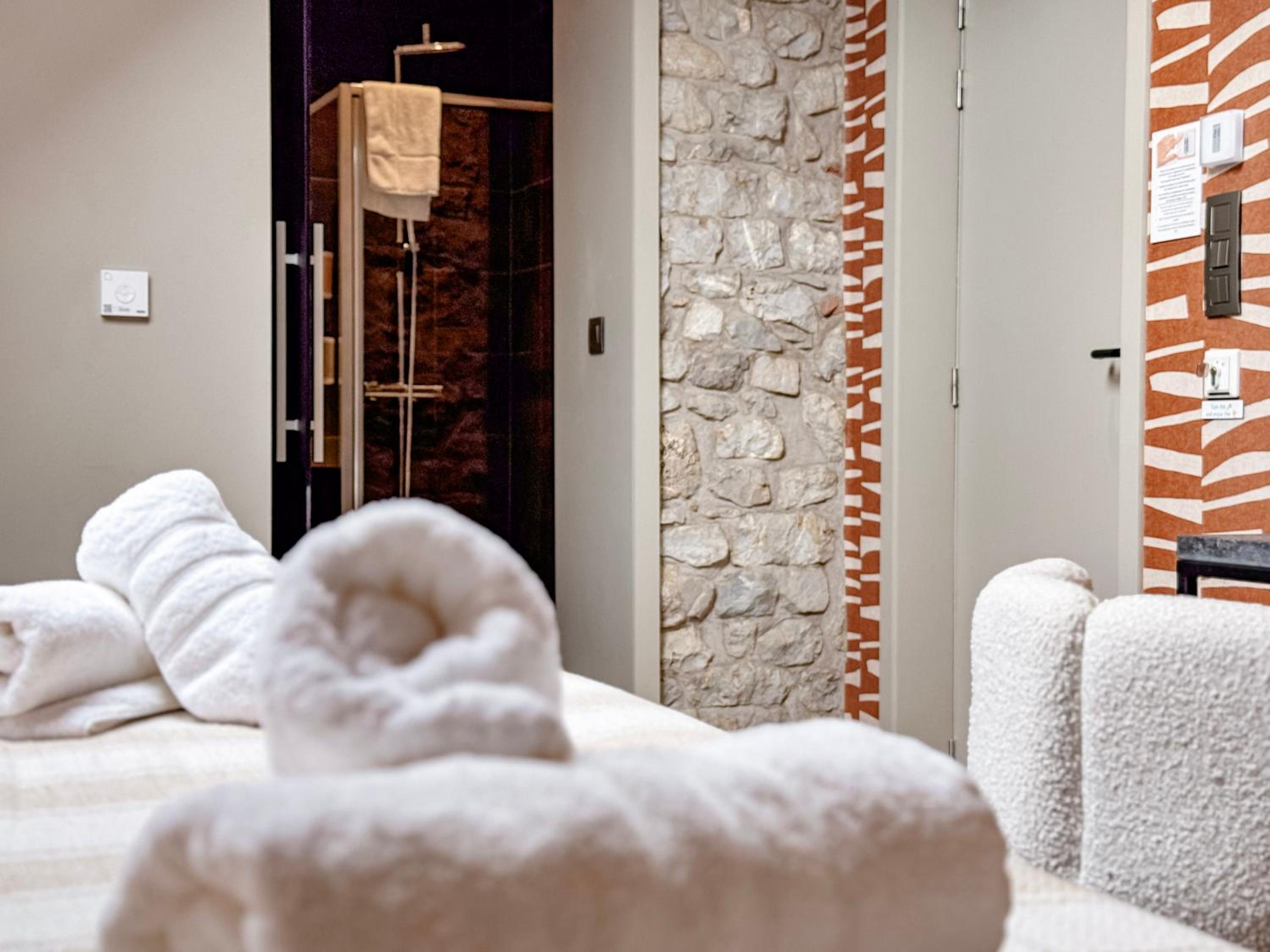 Superior Double Room - Photo 17
