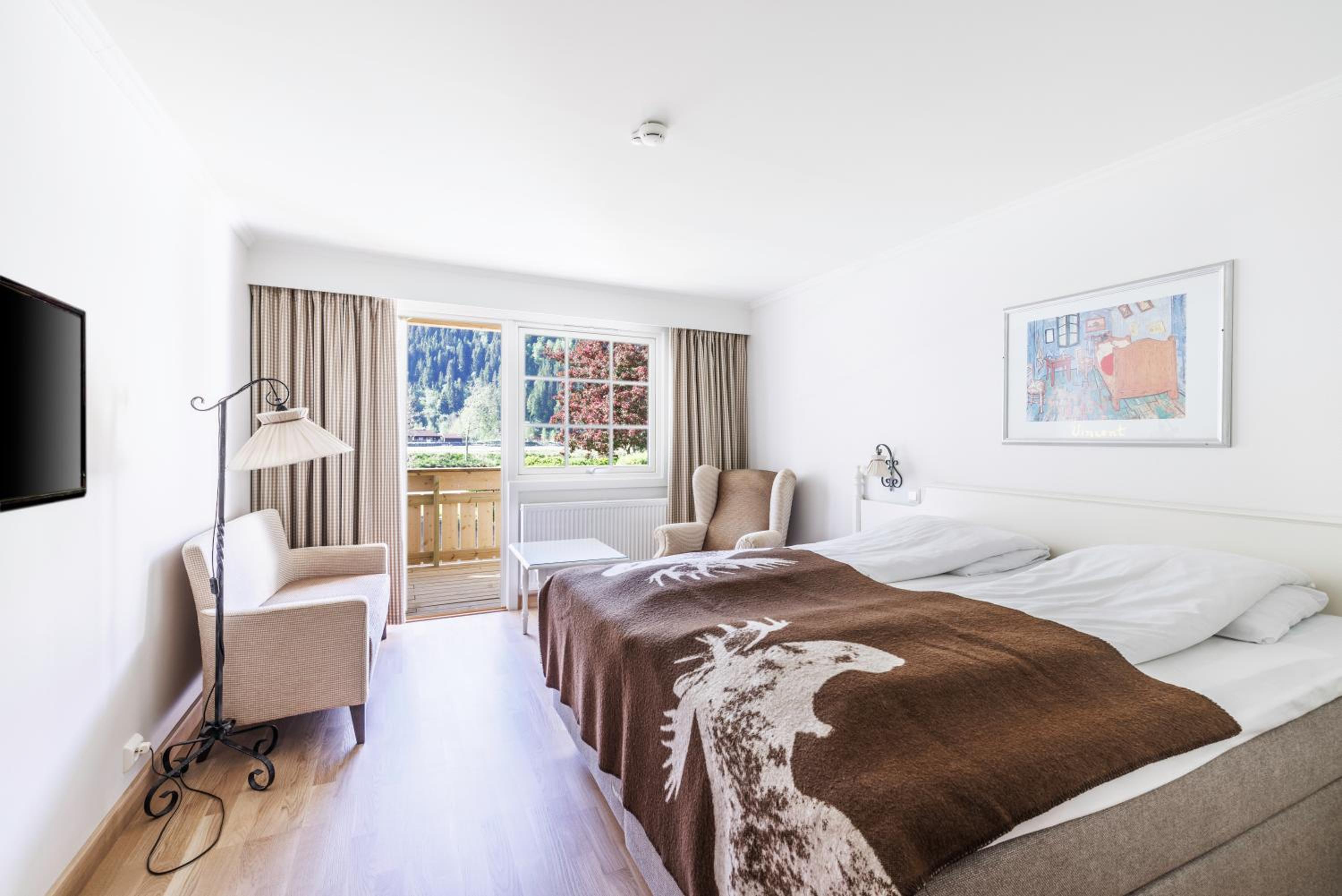 Double room with balcony and river view photo 2