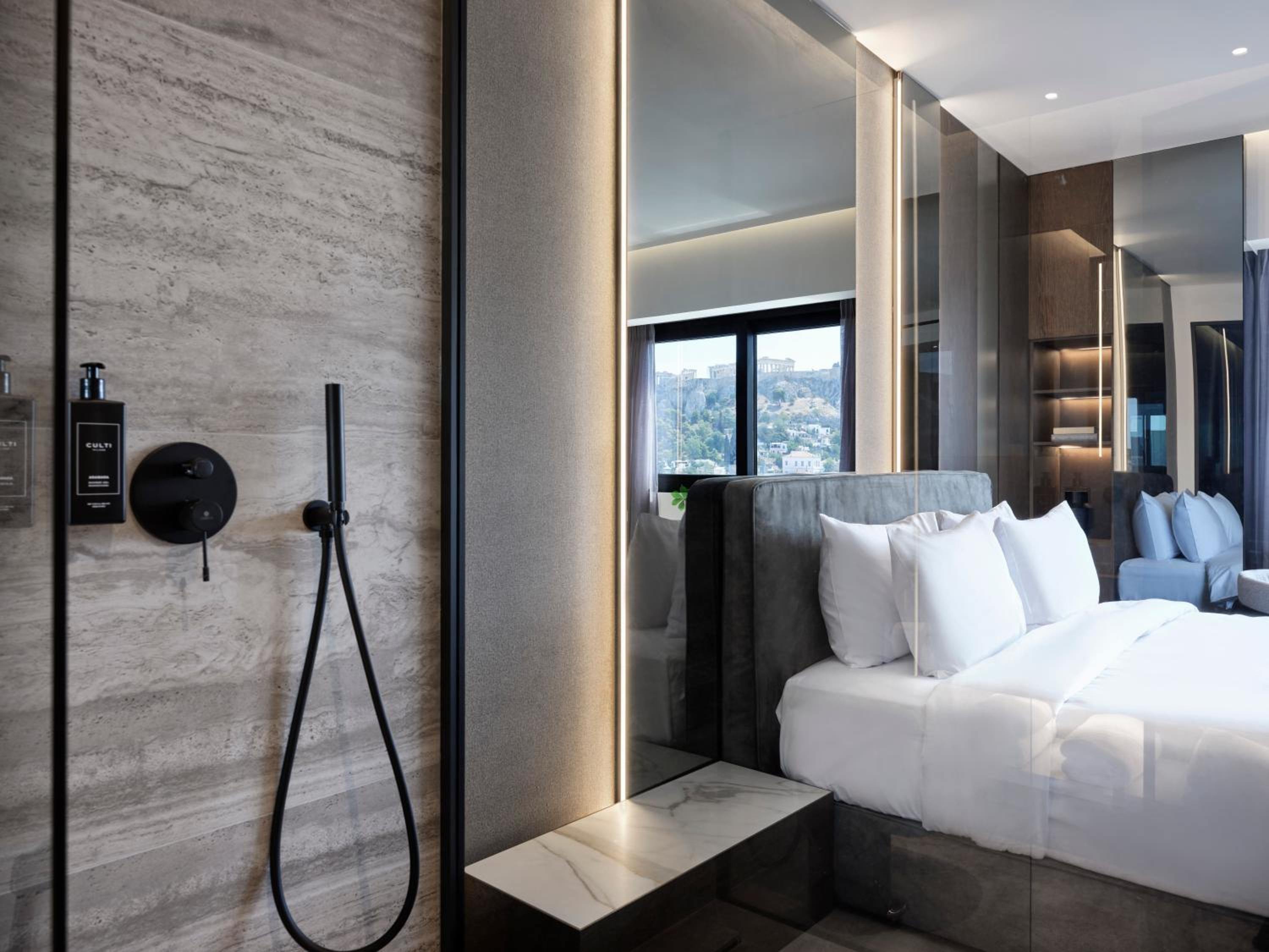 Acropolis Deluxe Triple Room photo 2