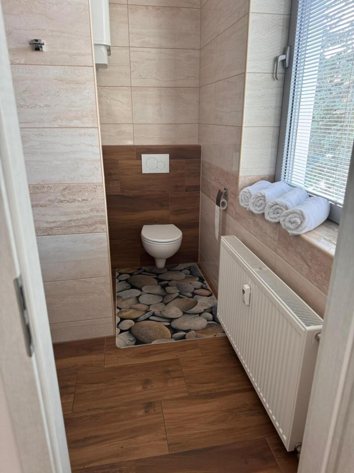 One-Bedroom Apartment - Photo 10