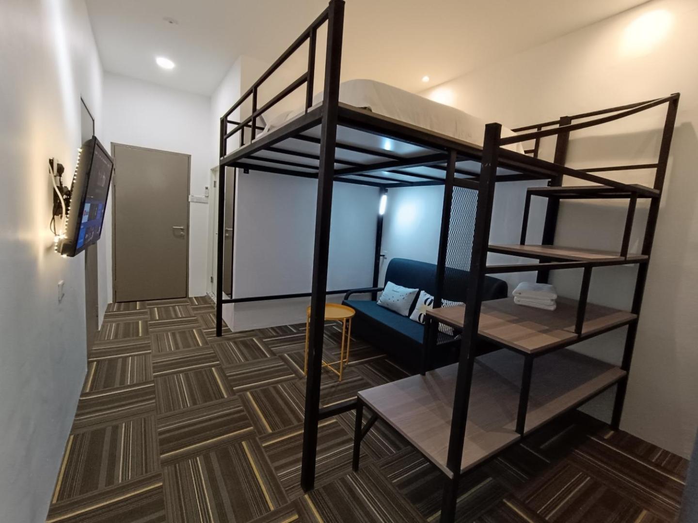 Double Room with Extra Bed photo 3