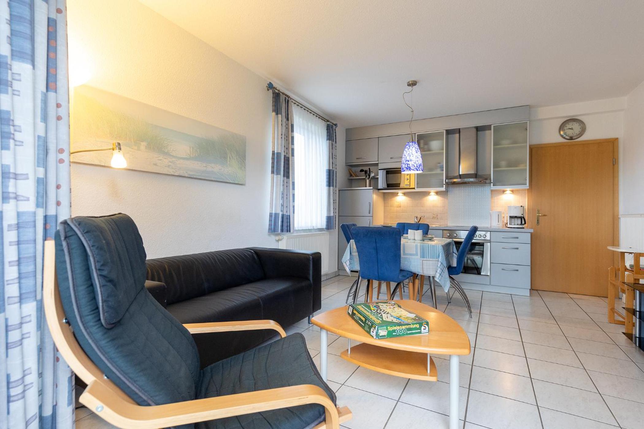 Apartment with Balcony photo 1