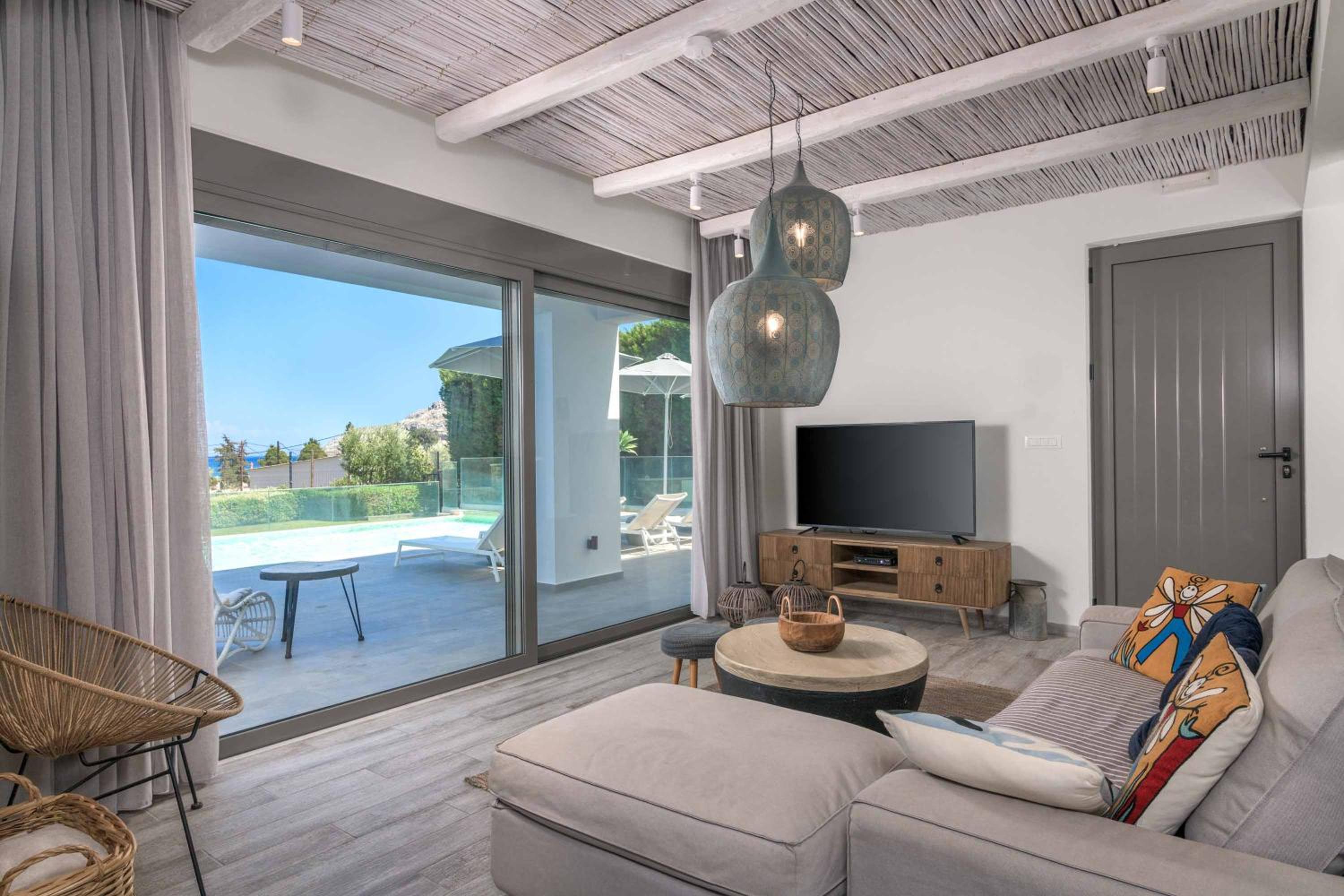 Villa photo 1
