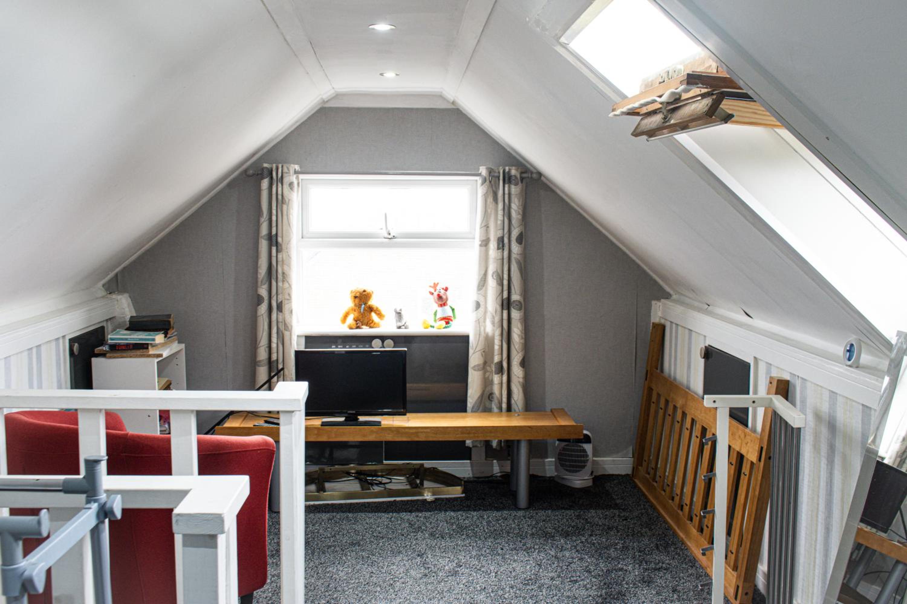 Economy Quadruple Room photo 2