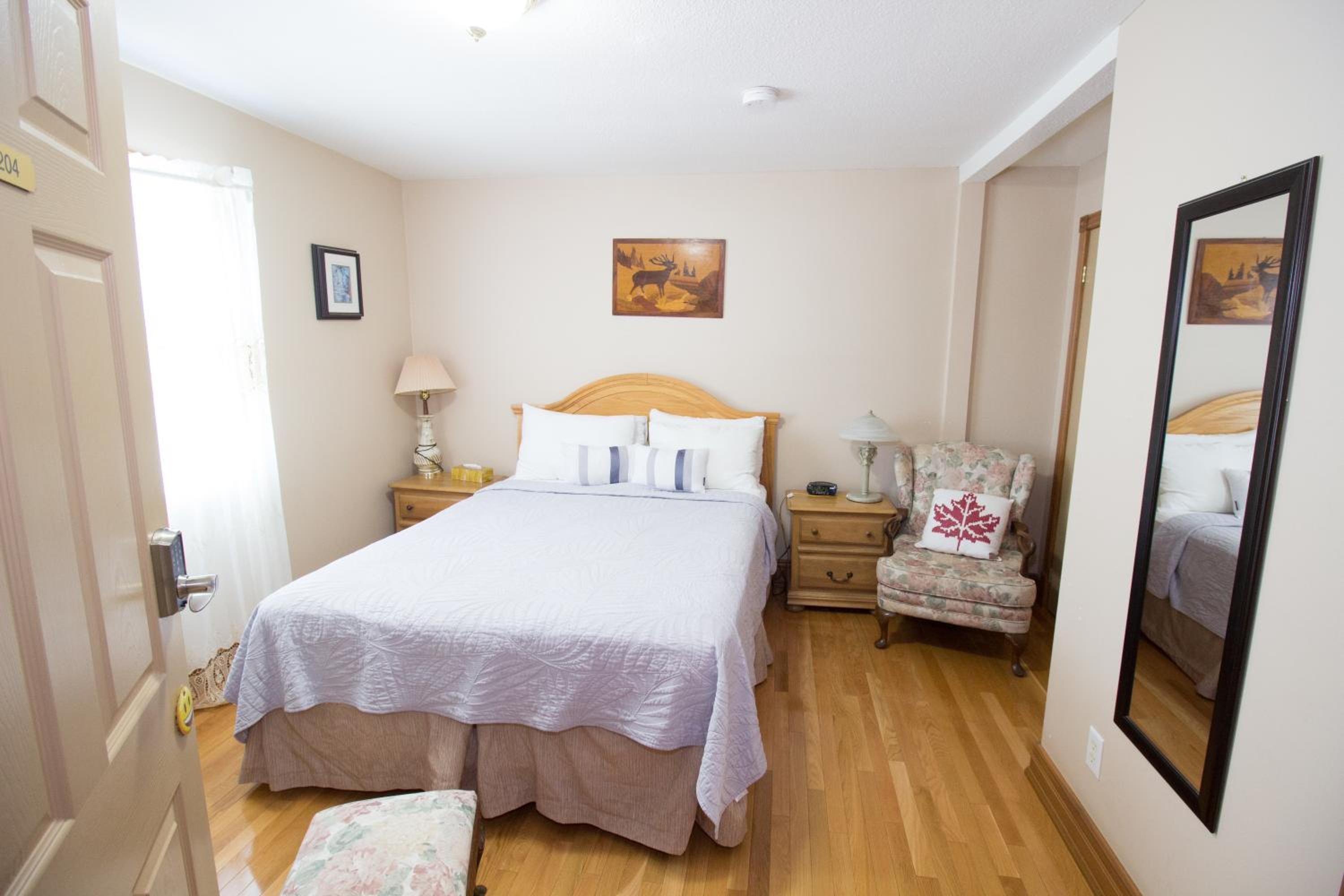 Queen Room - Photo 3