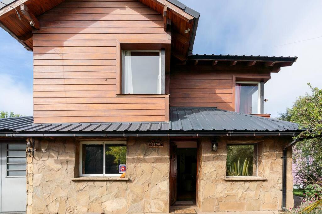 Two-Bedroom House photo 3