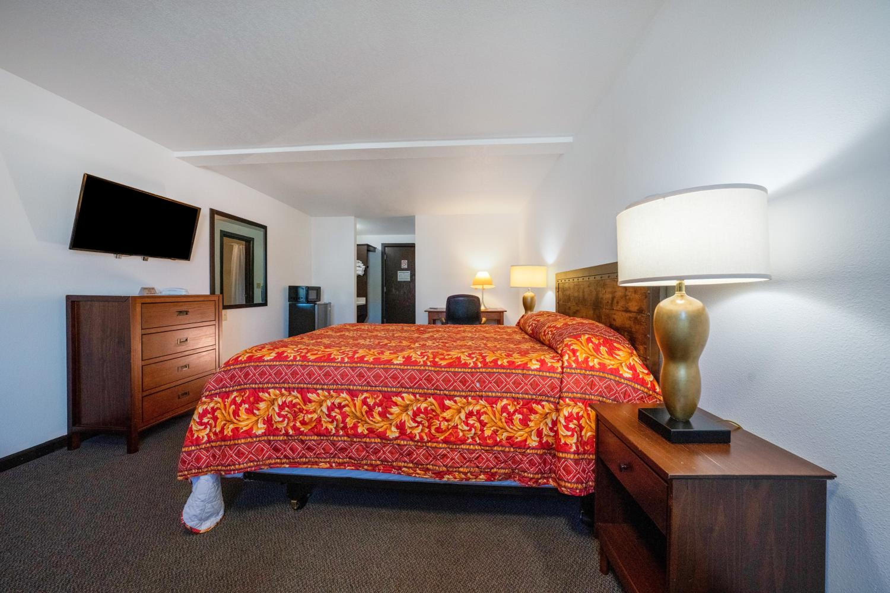 Queen Room - Photo 2