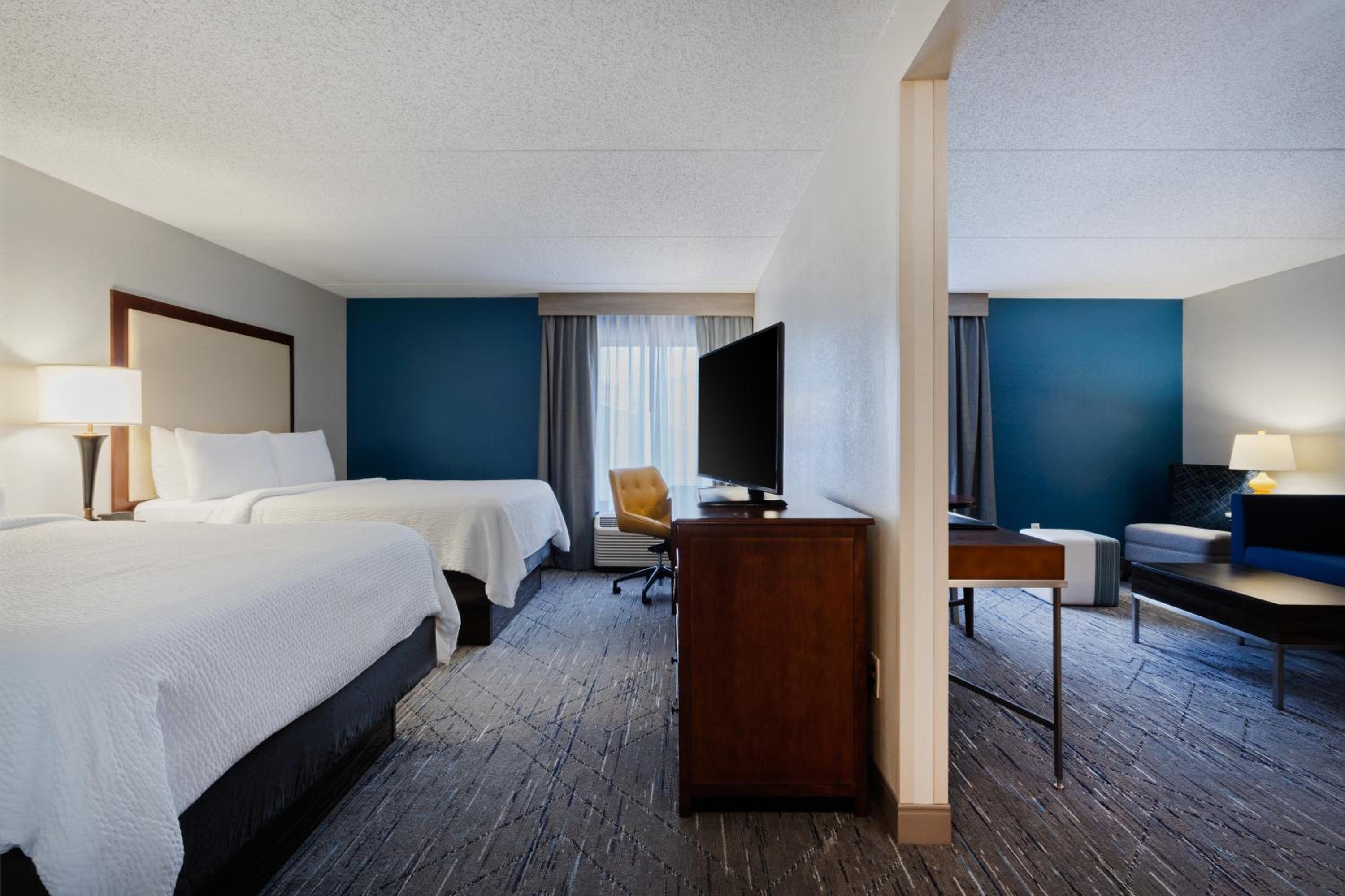 Queen Suite with Two Queen Beds and Additional Living Area - Photo 5
