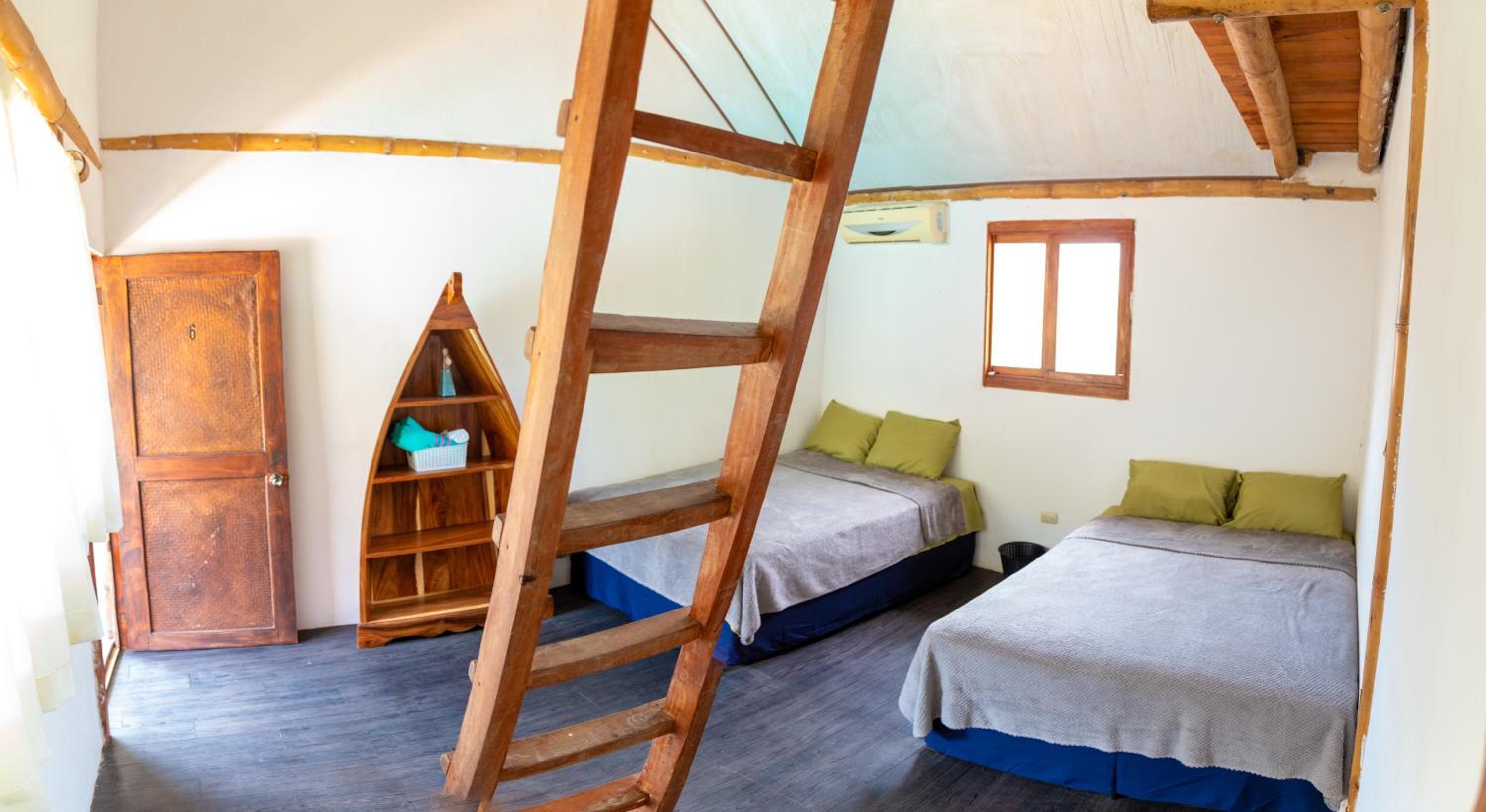 Triple Room With Private Bathroom photo 2