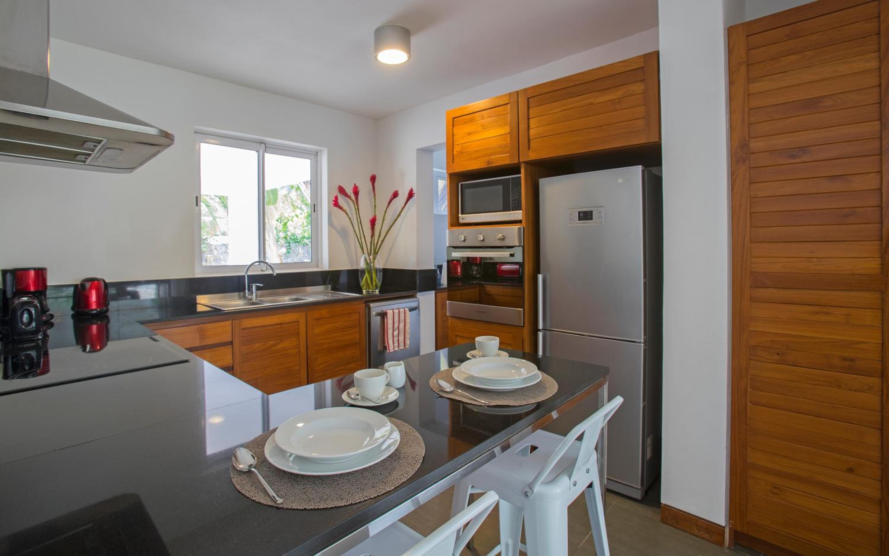 Three-Bedroom Villa photo 3