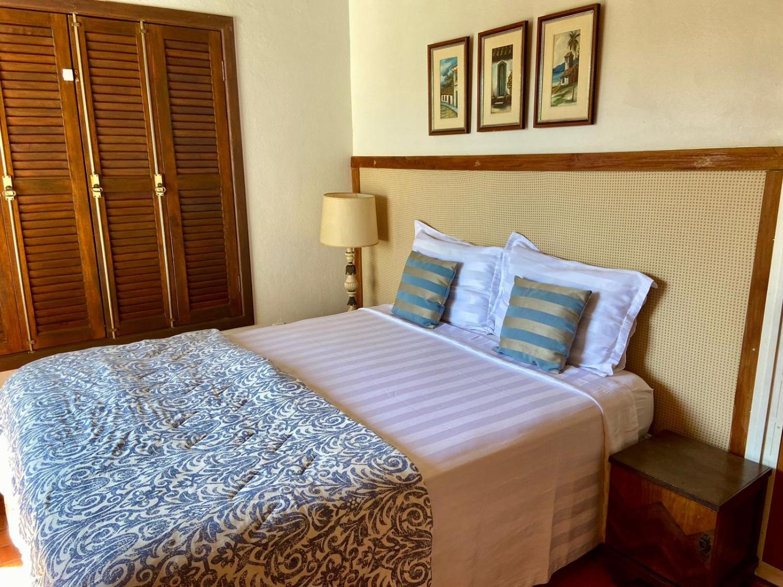 Suite with Garden View