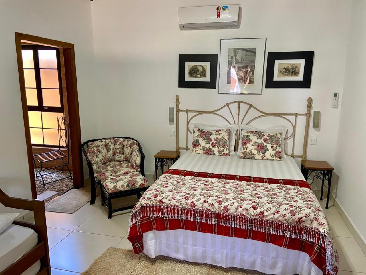 Deluxe Suite with Spa Bath