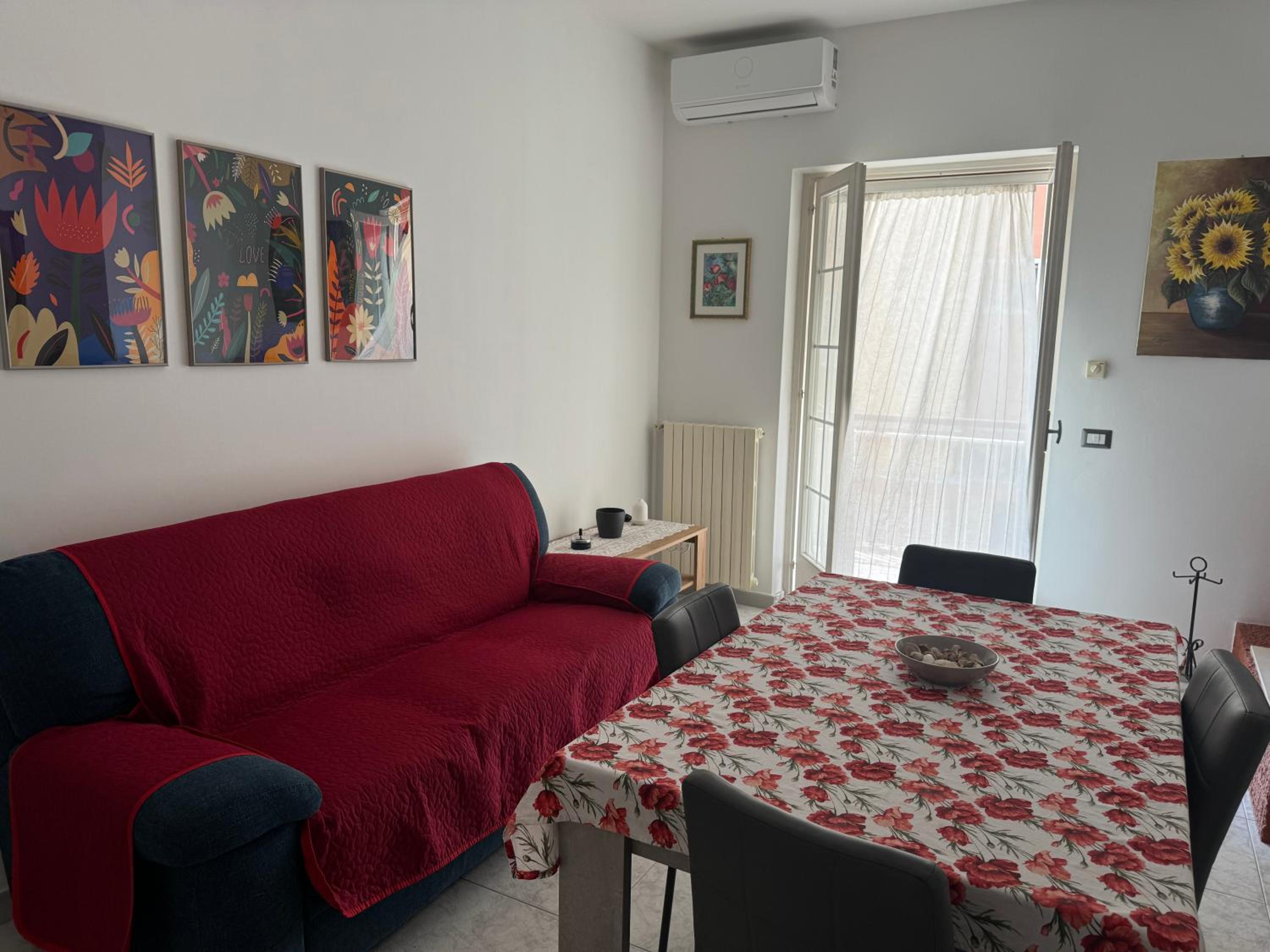 Two-Bedroom Apartment photo 2