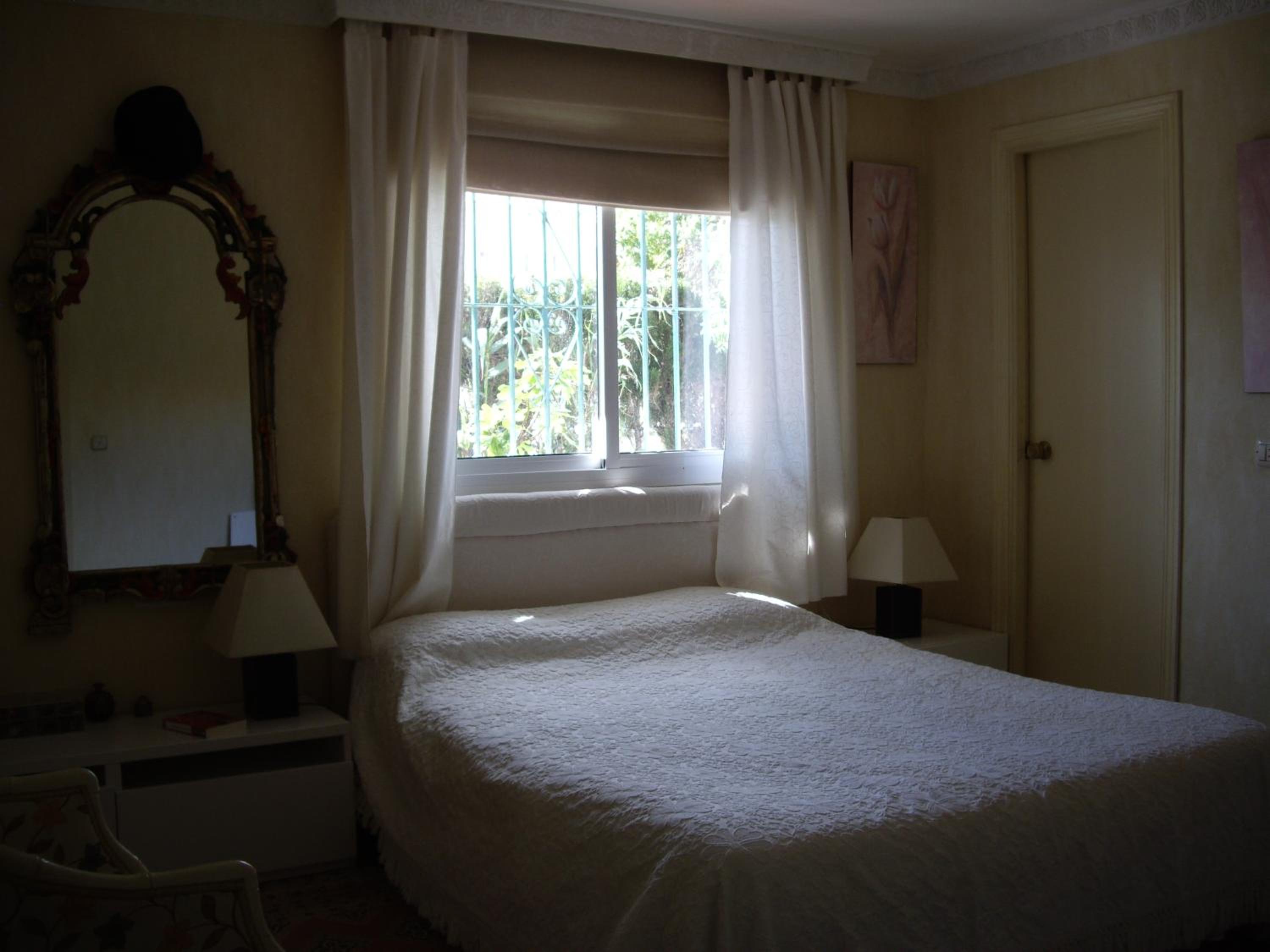 Villa de Tres Habitaciones
