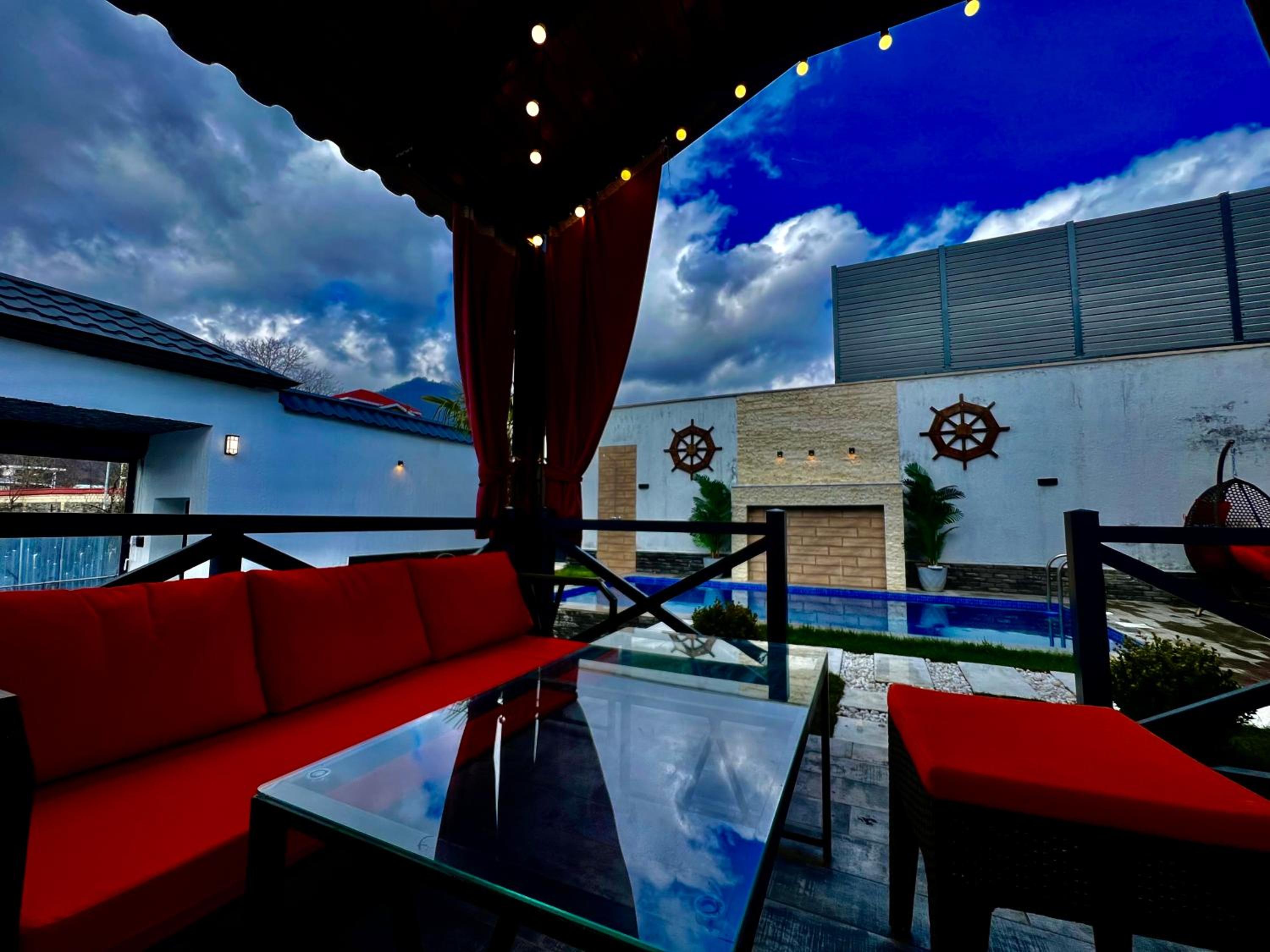 Villa photo 3