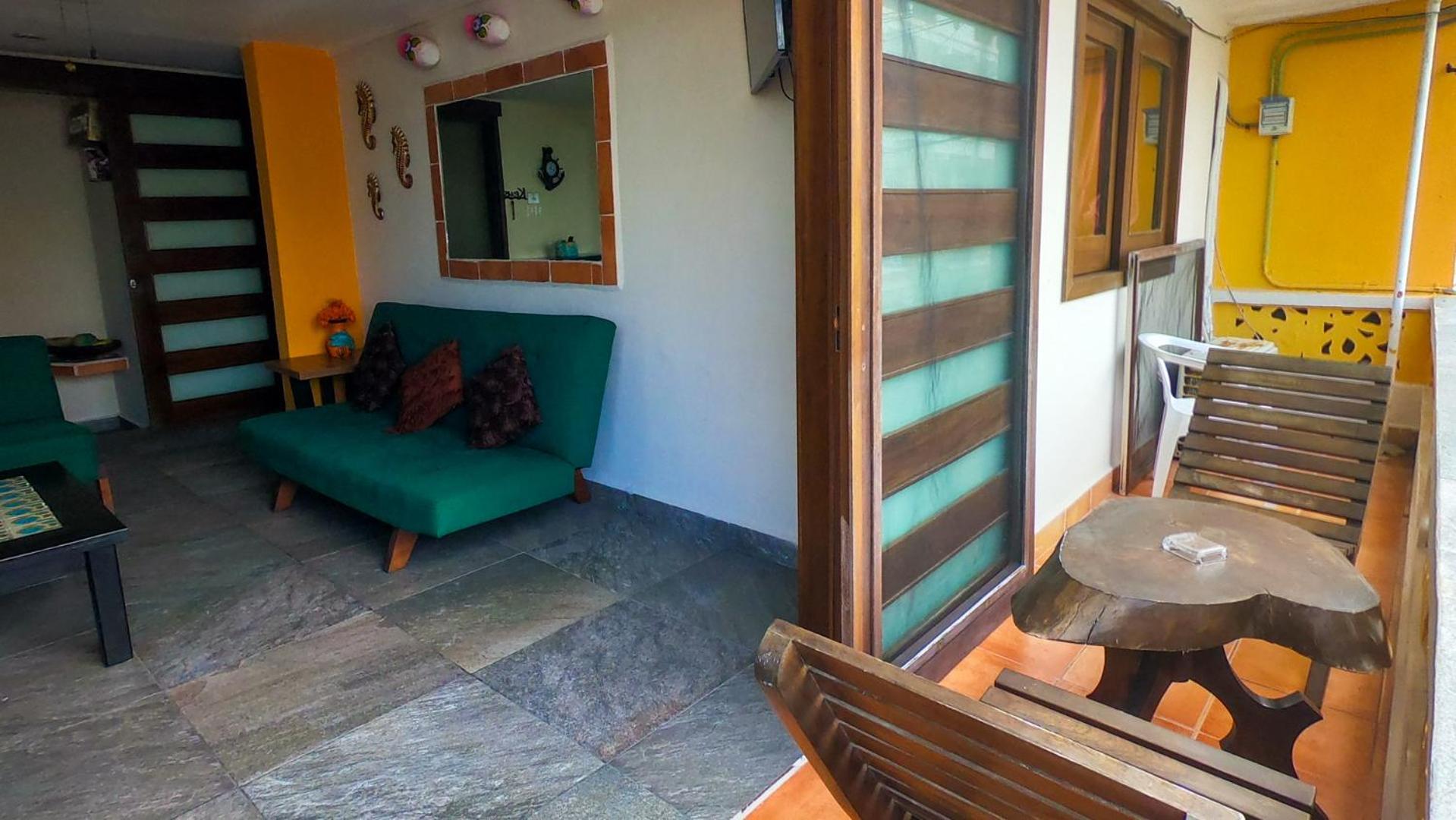 Apartment with Balcony photo 3