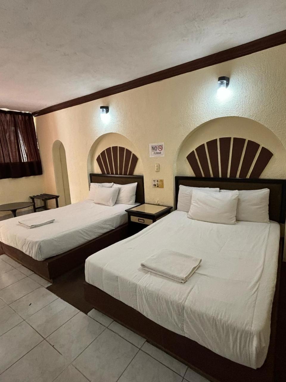 Standard Quadruple Room - Photo 4