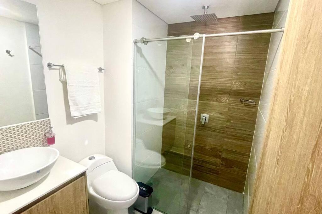 One-Bedroom Apartment with City View photo 3