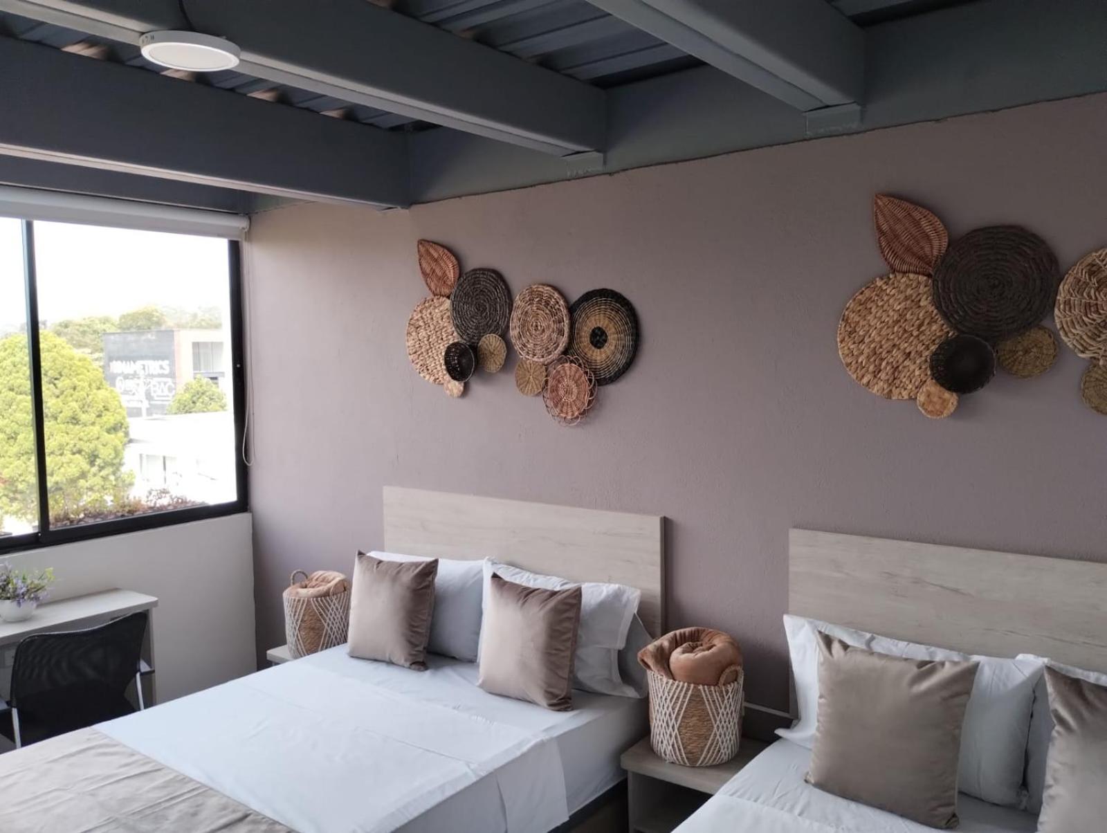 Executive Queen Room with Two Queen Beds photo 1