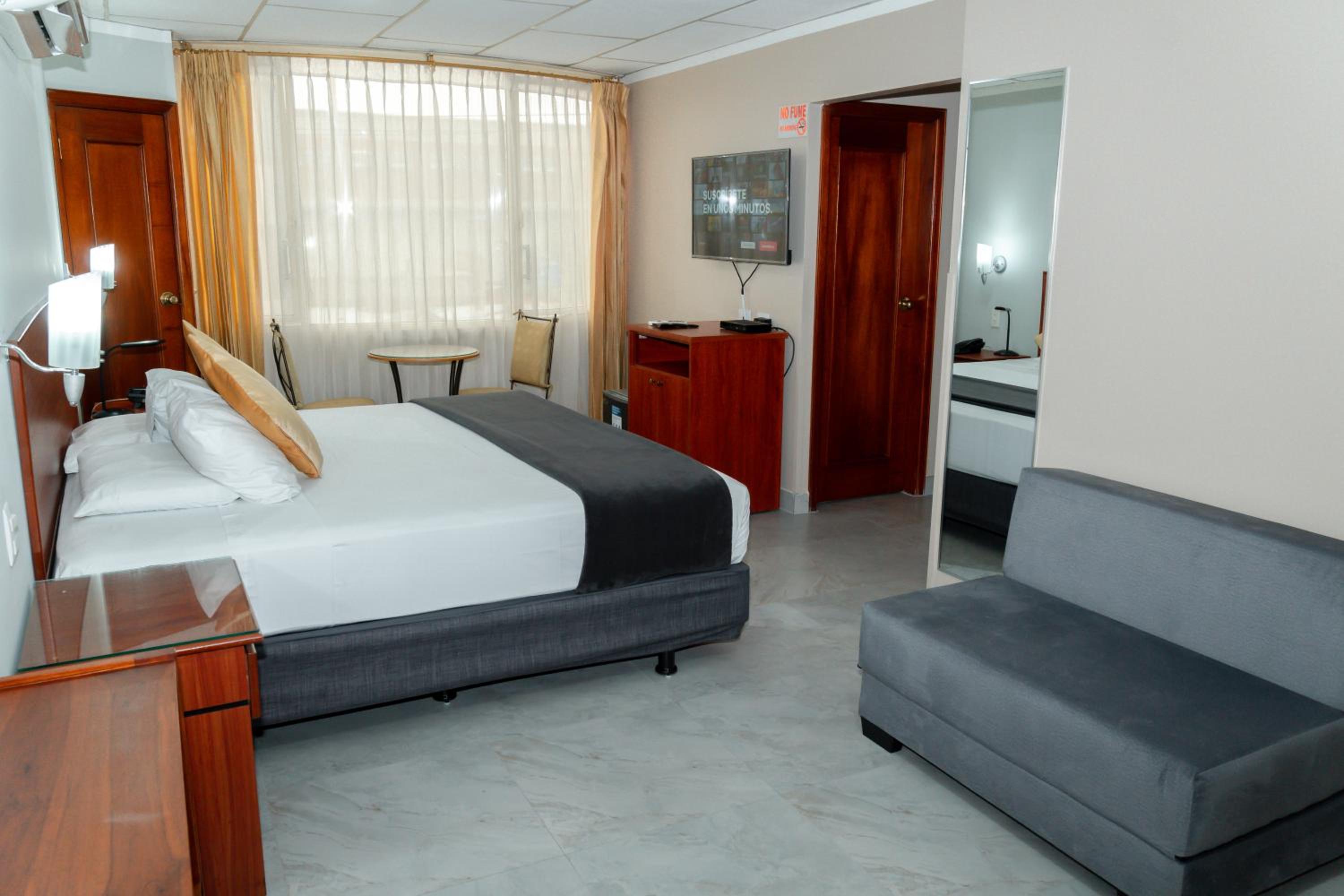 Deluxe Double Room photo 2