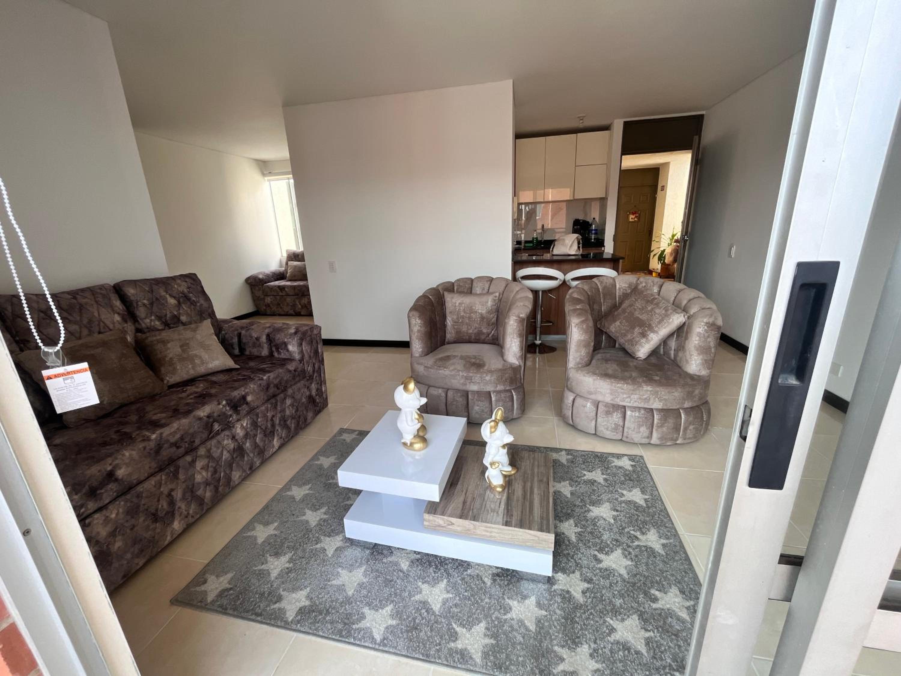 Three-Bedroom Apartment photo 1