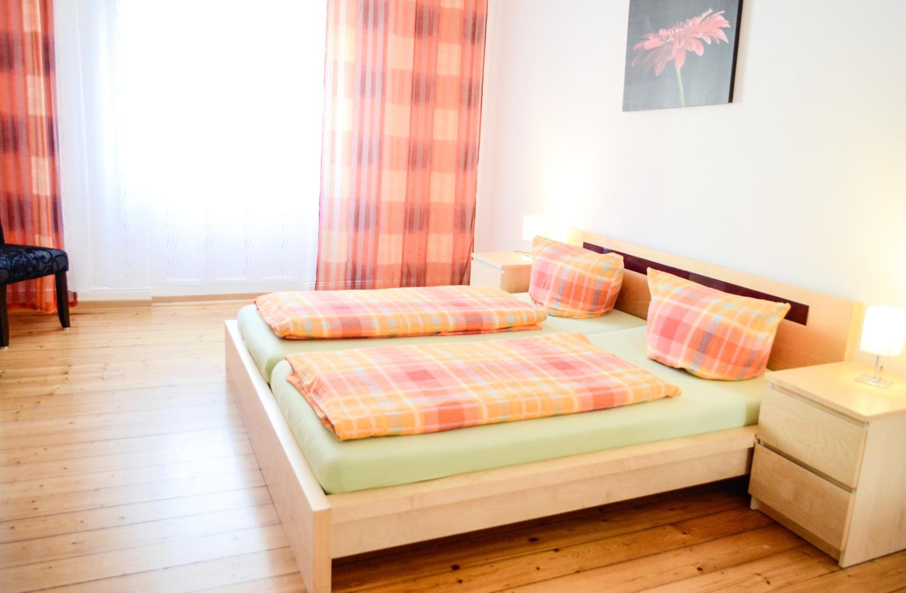 One-Bedroom Apartment - Photo 16