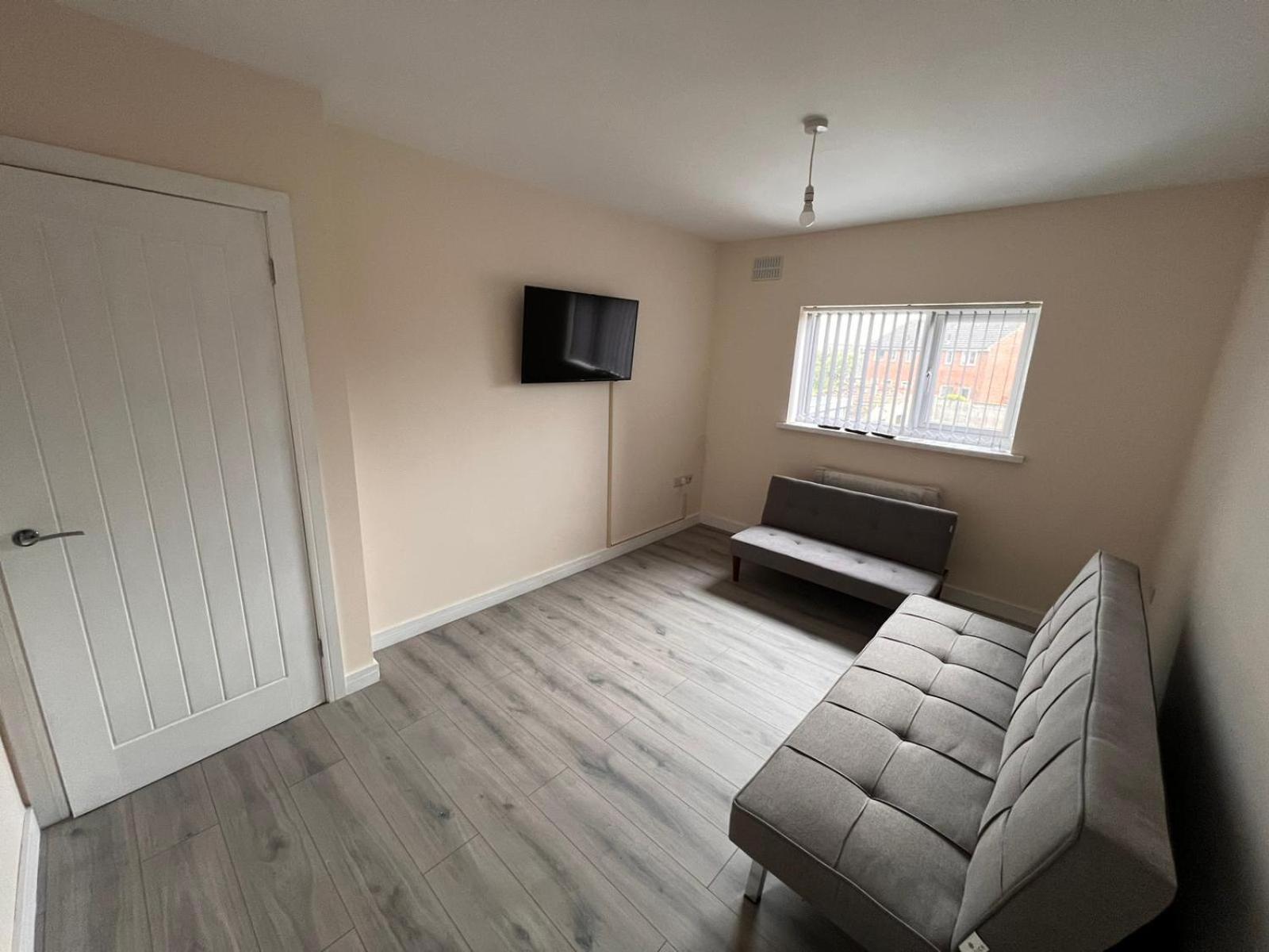 Family Room photo 1