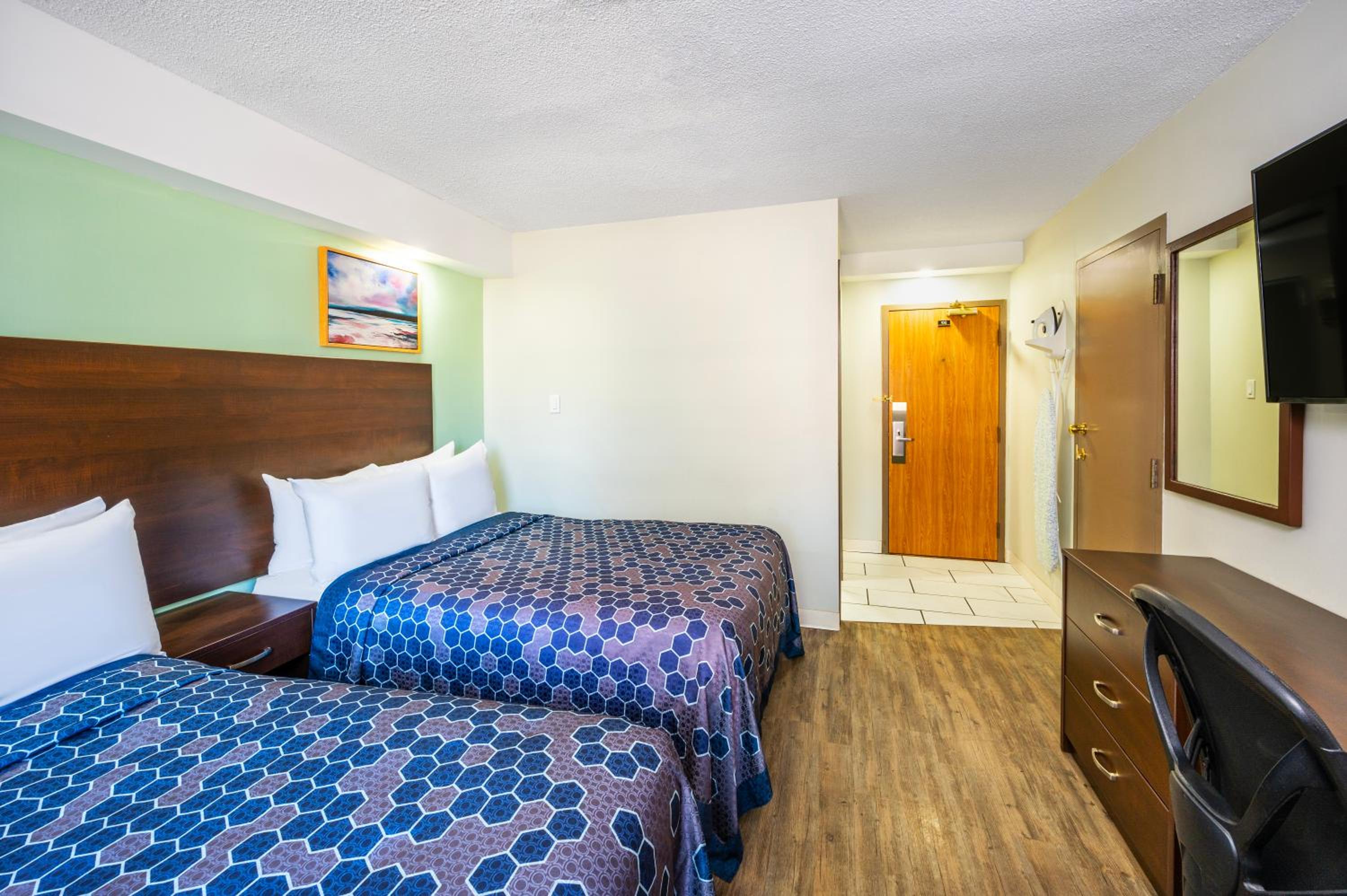 Double Room With Two Double Beds - Non-Smoking photo 1