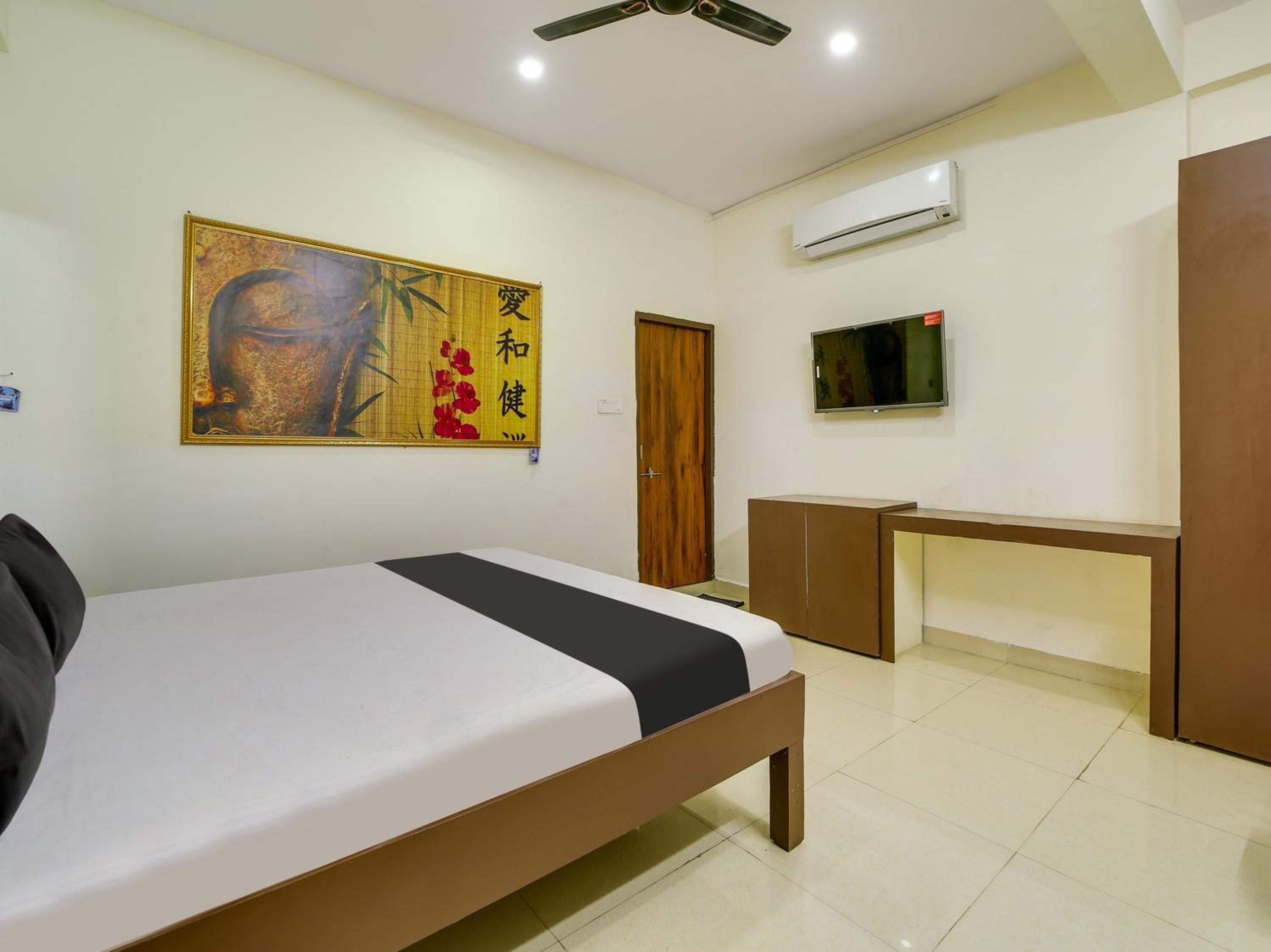 Classic Triple Room photo 1
