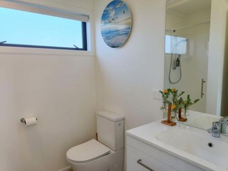 Three-Bedroom House photo 2