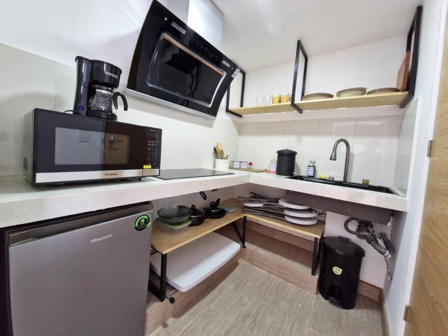 One-Bedroom Apartment photo 3