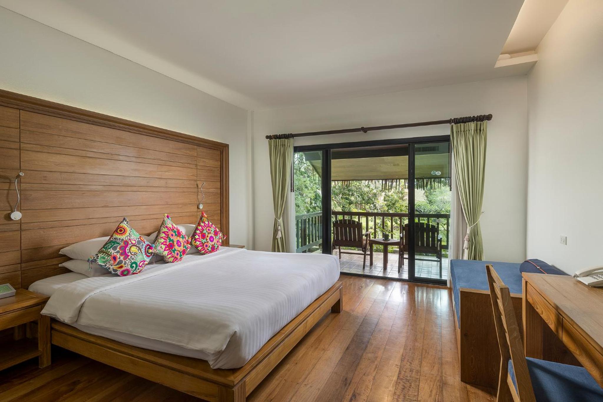 Deluxe Double or Twin Room