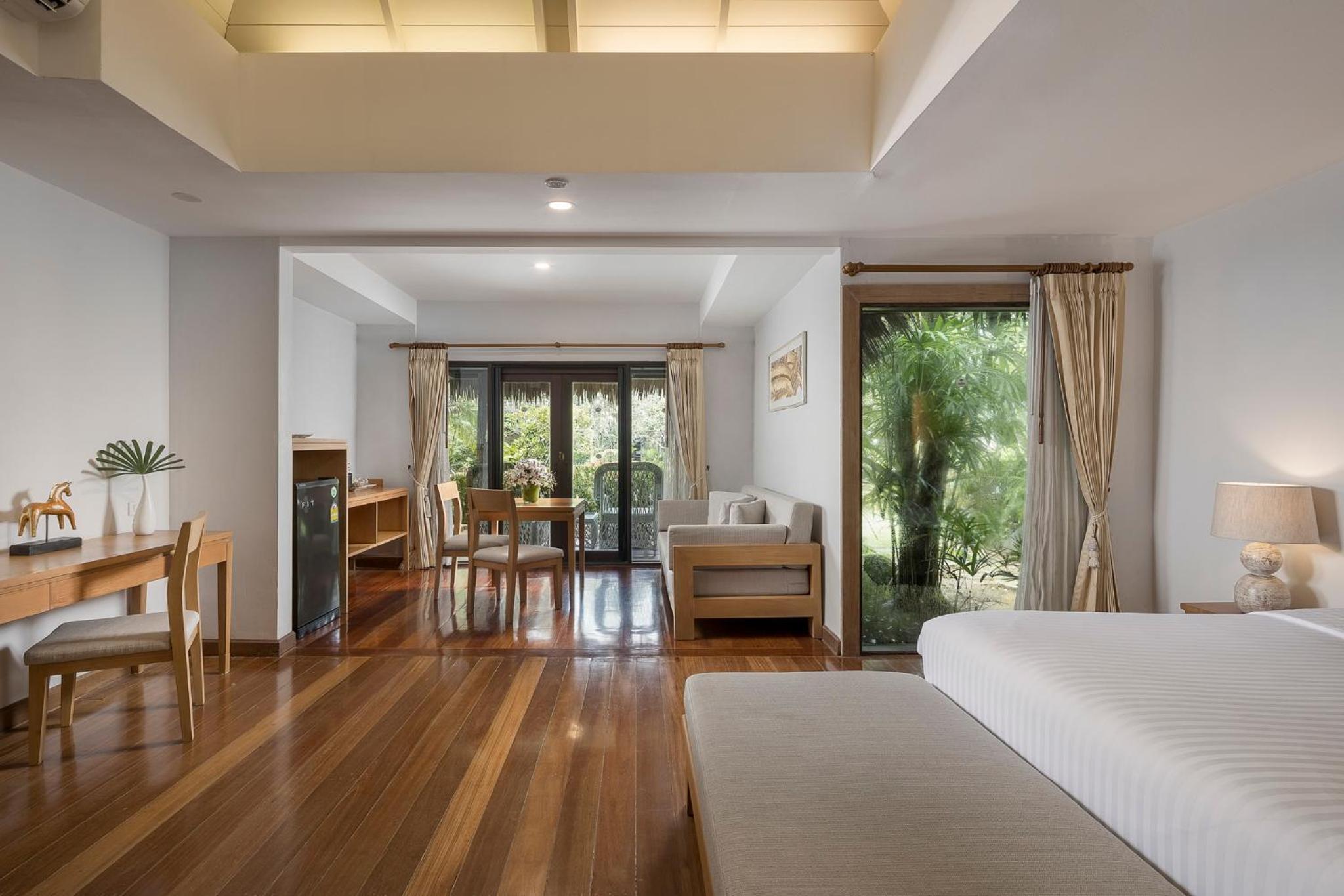 Villa - Photo 3