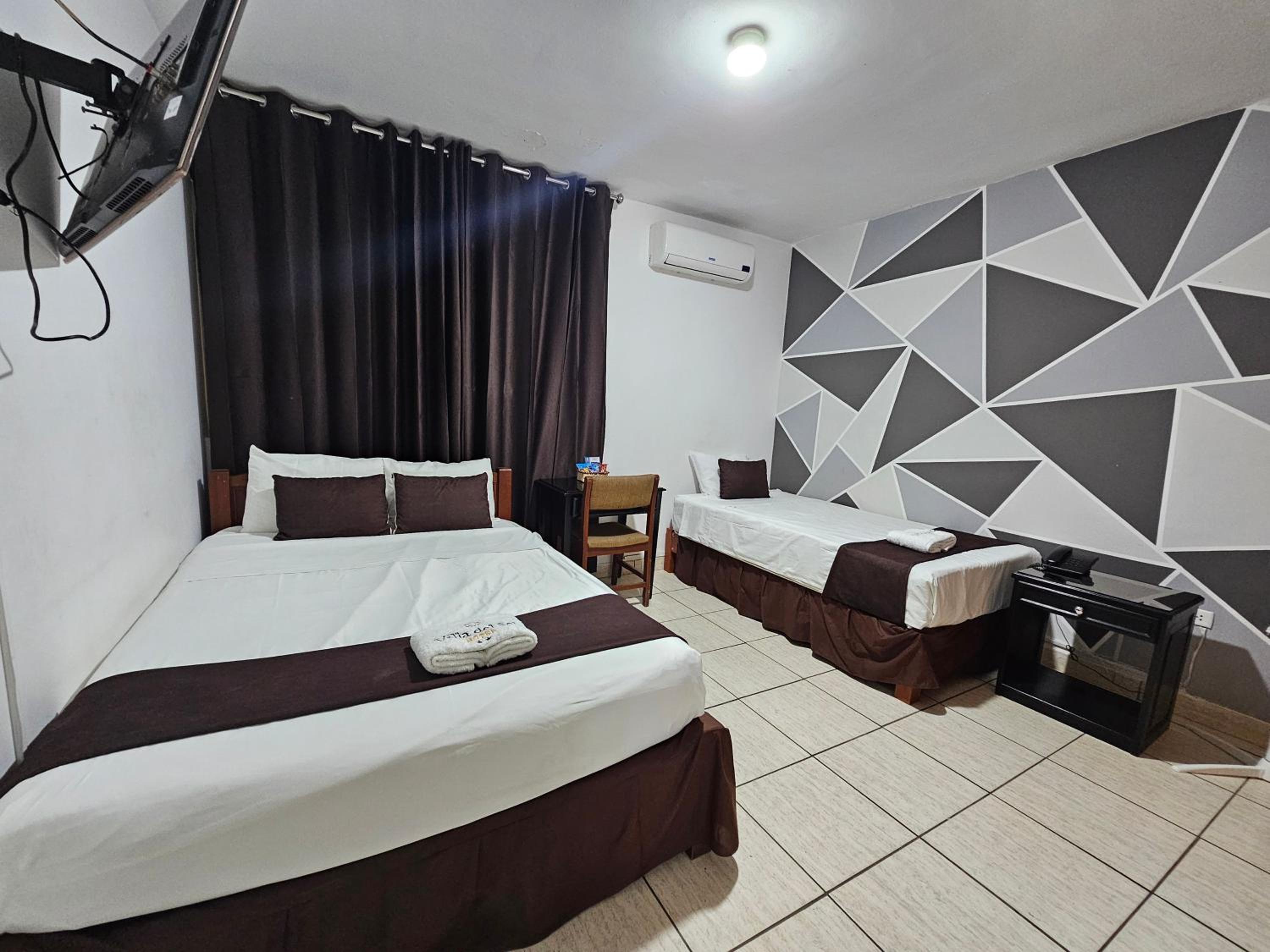 Twin Room photo 1