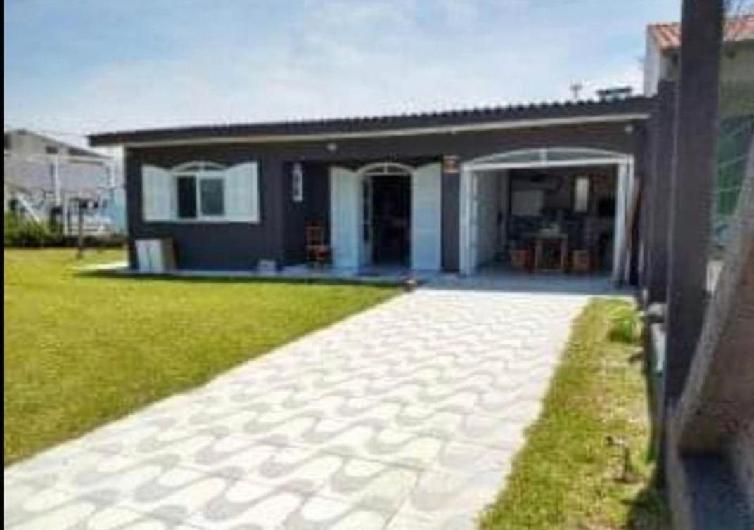 Four-Bedroom House photo 2