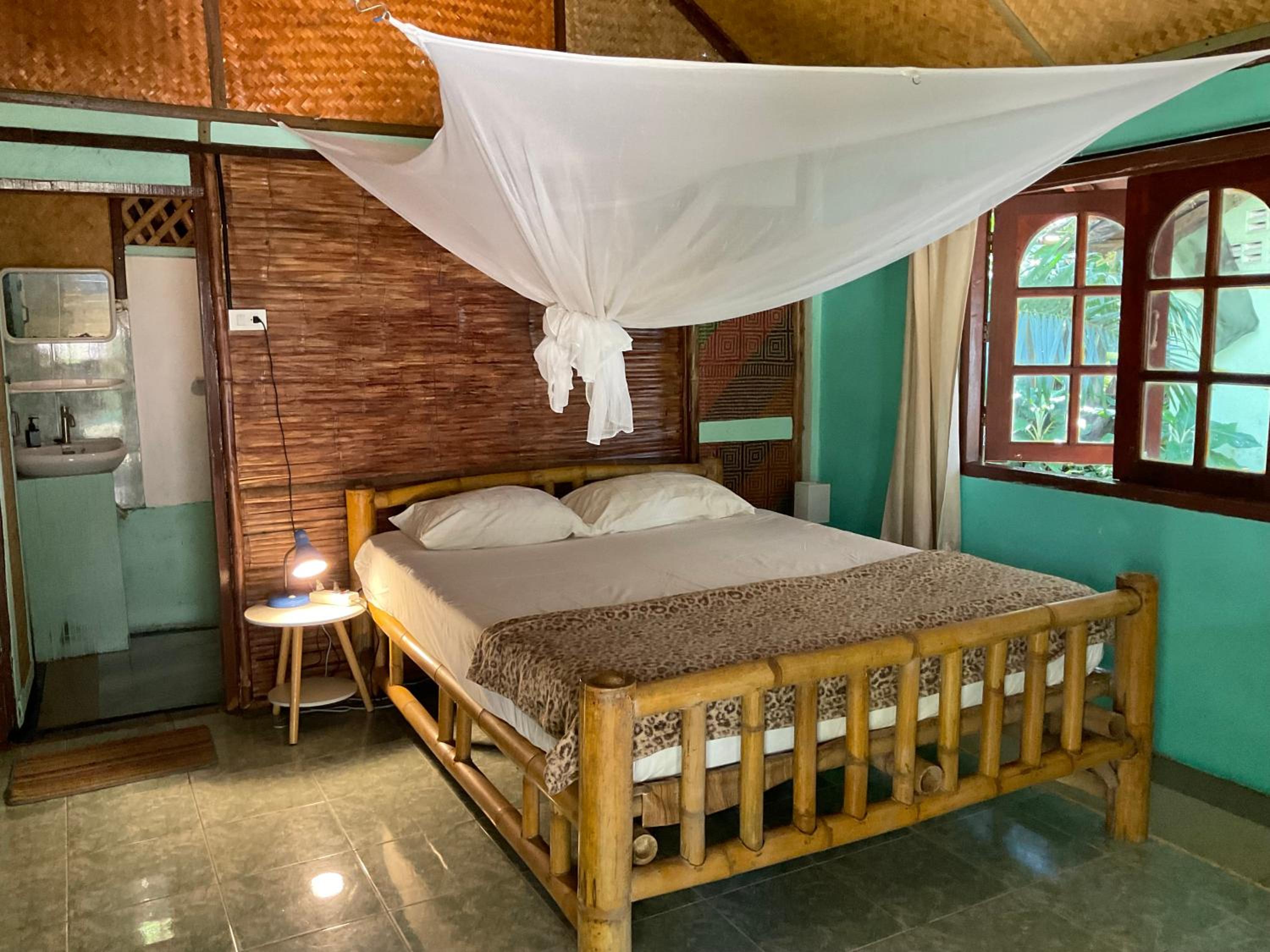 Bungalow with Sea View photo 2