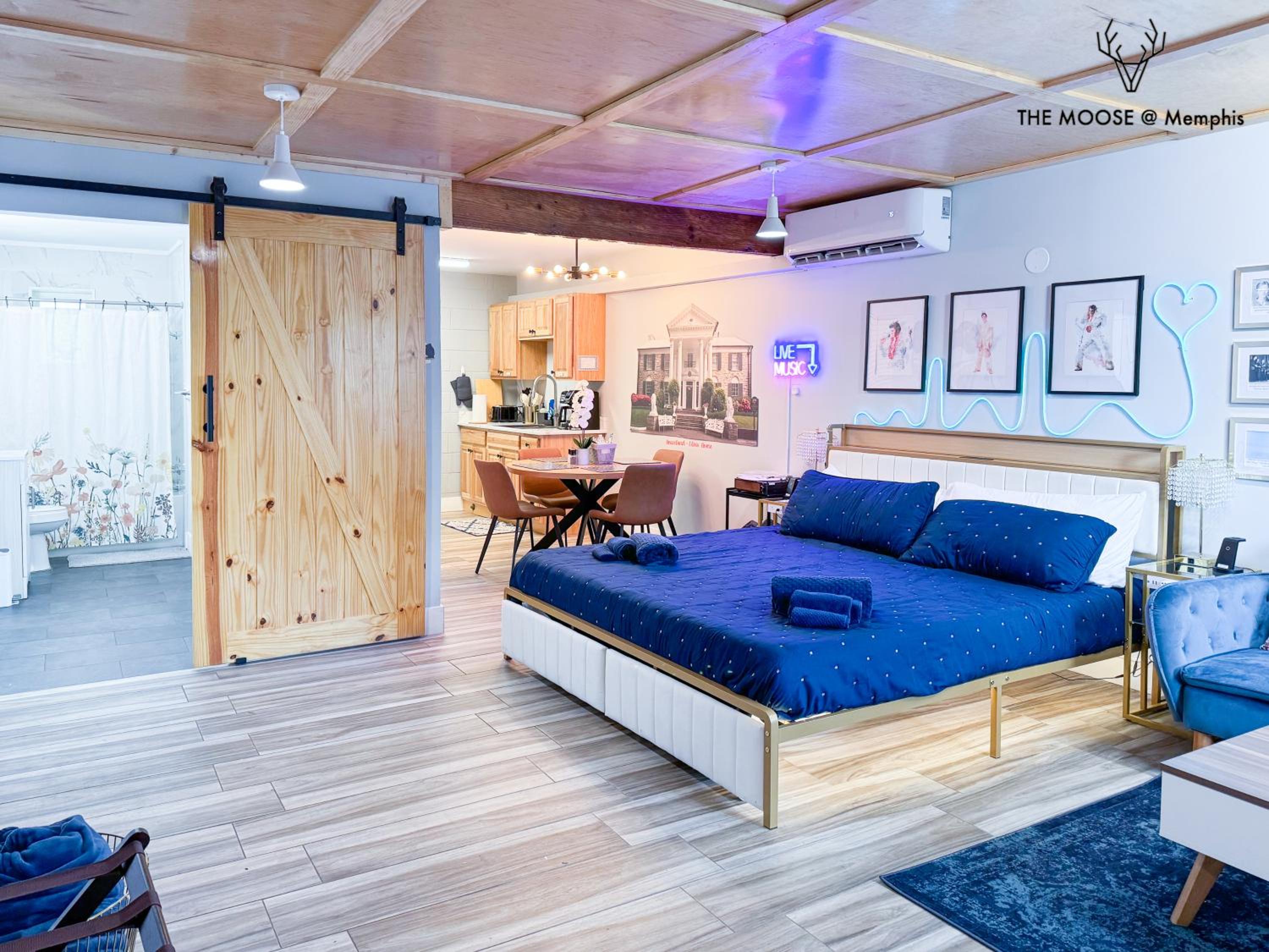 Studio Apartment