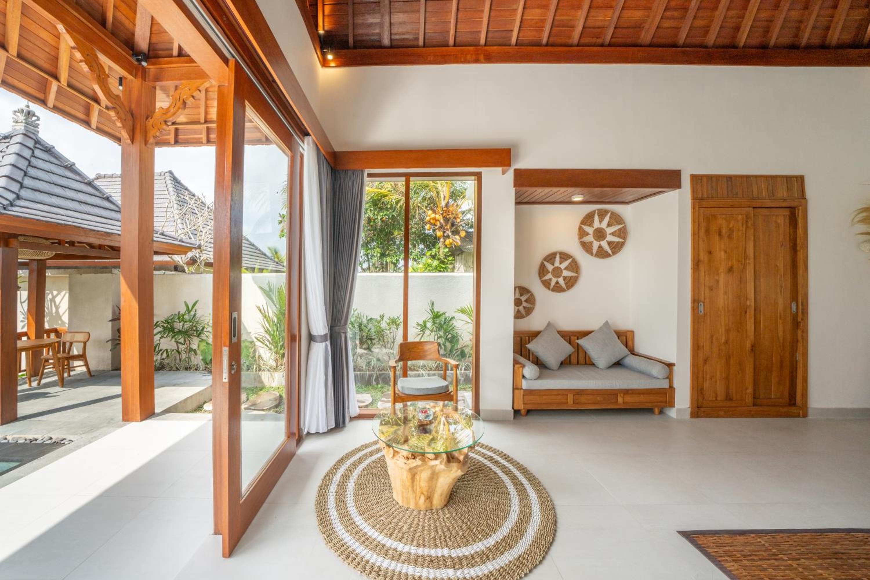 One-Bedroom Villa with Private Pool and Rice Field View  photo 2