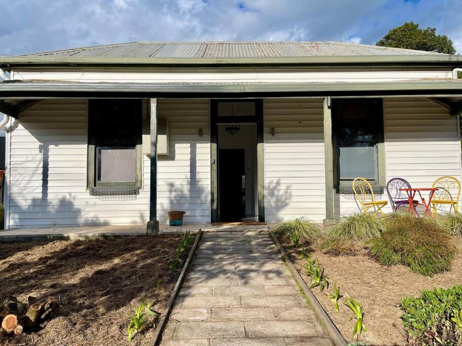 Three-Bedroom House photo 2
