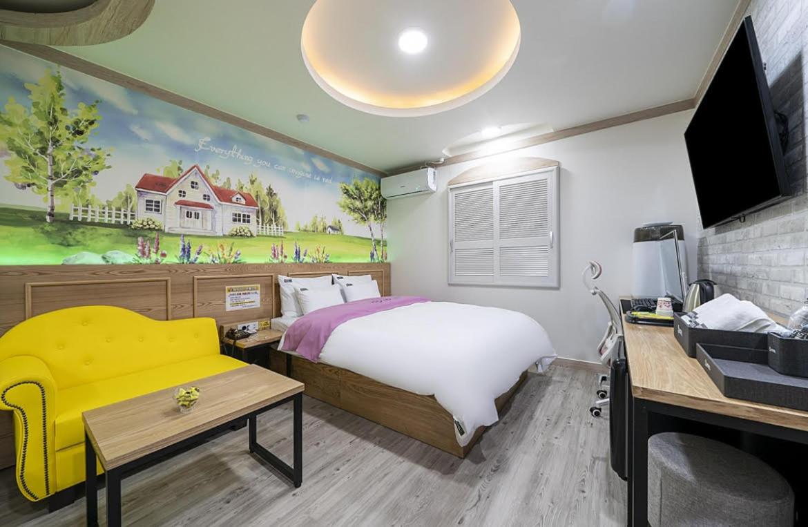 Deluxe Double Room photo 3