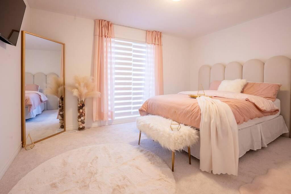 Four-Bedroom House photo 1