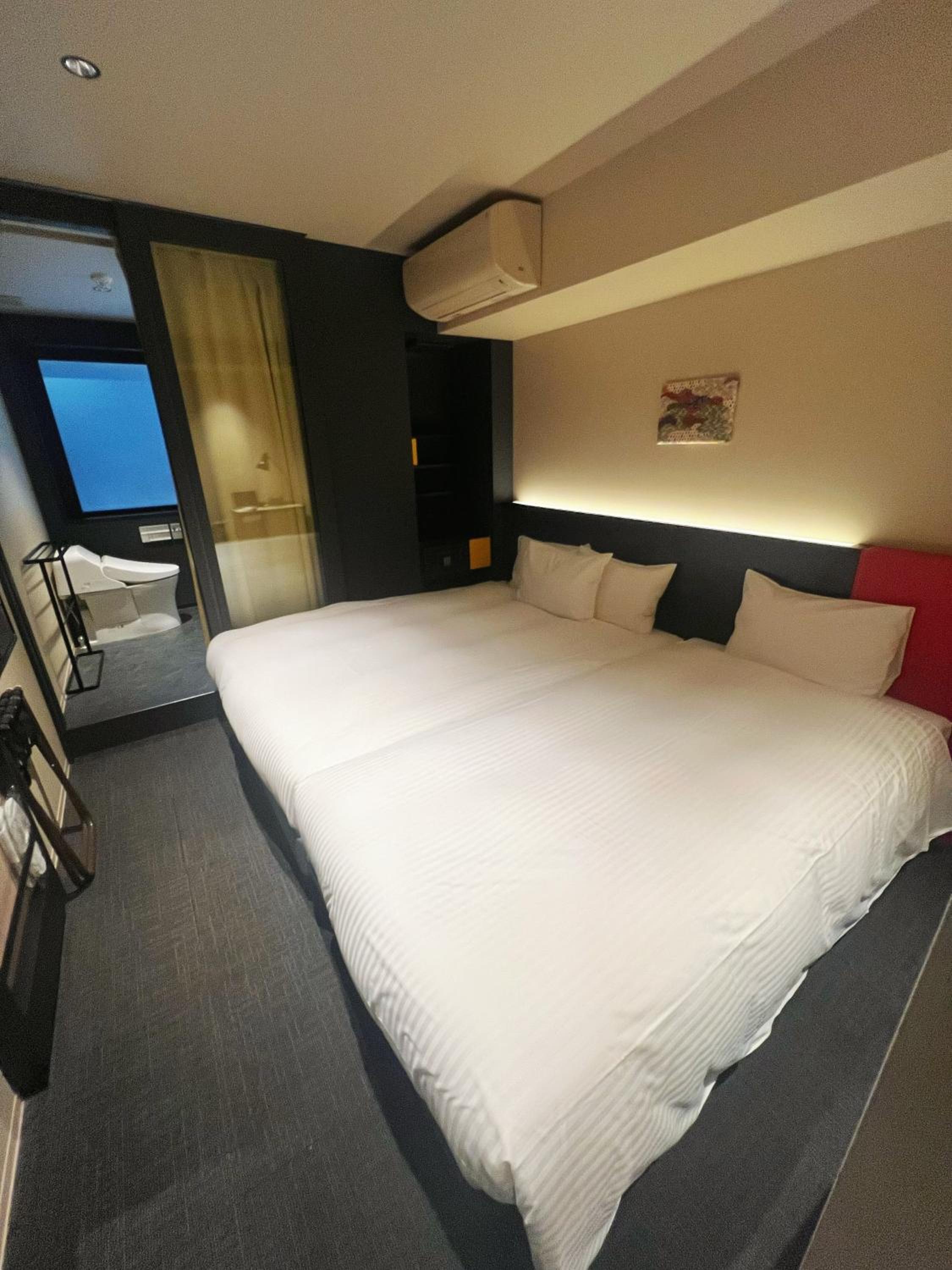 Twin Room with Shower photo 1