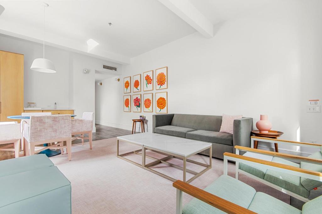Superior Suite - Photo 1