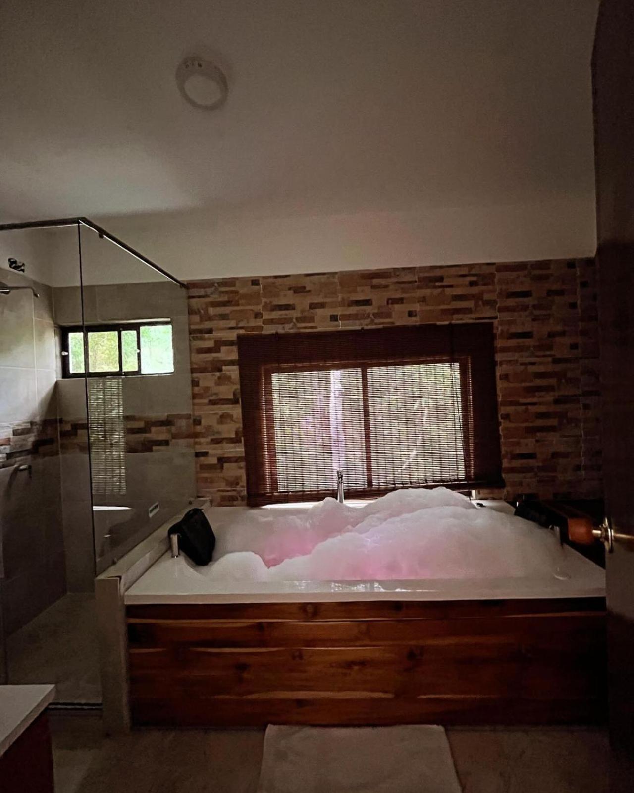 Suite with Garden View photo 3