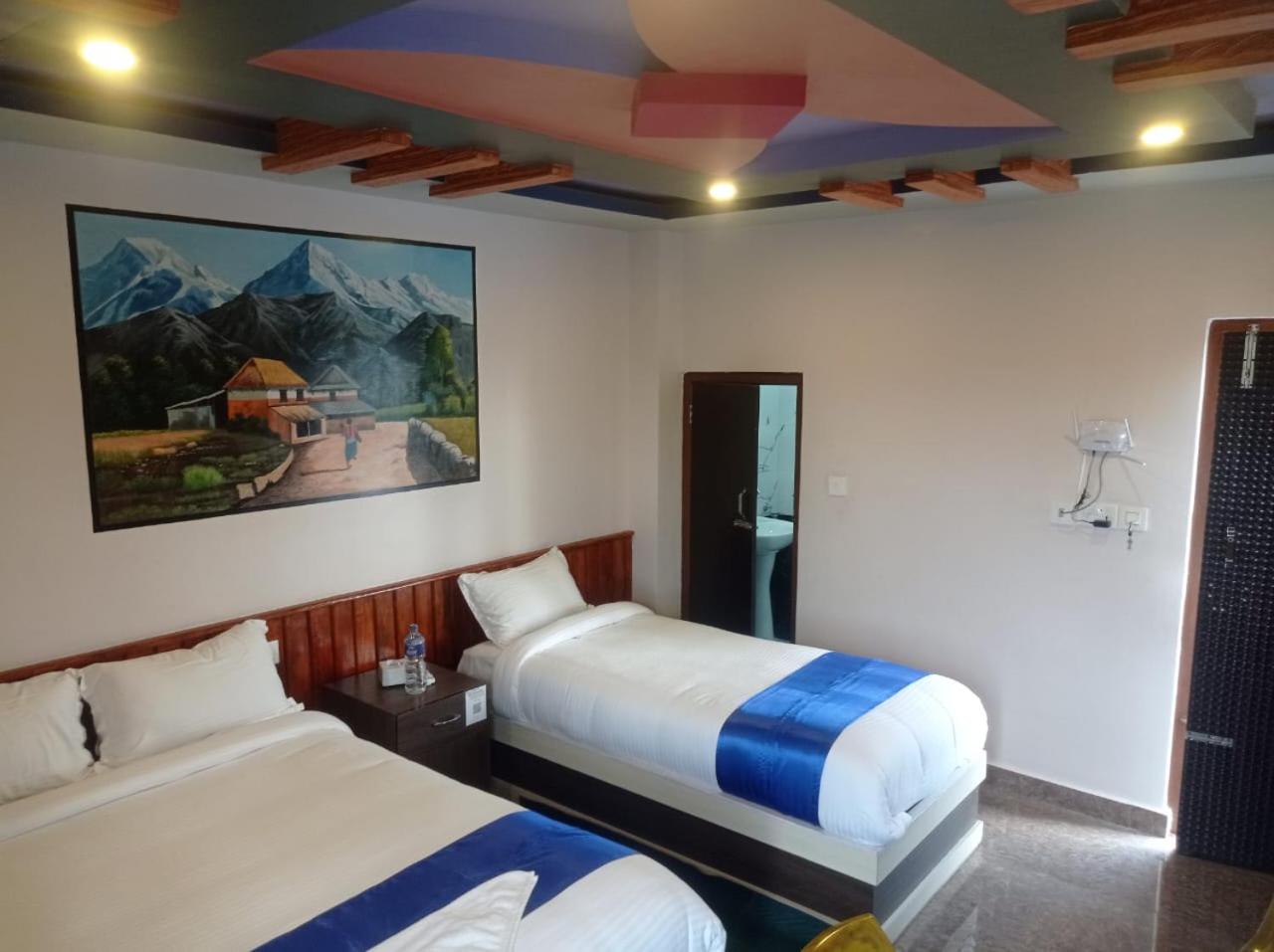 Double Room with Private Bathroom photo 2