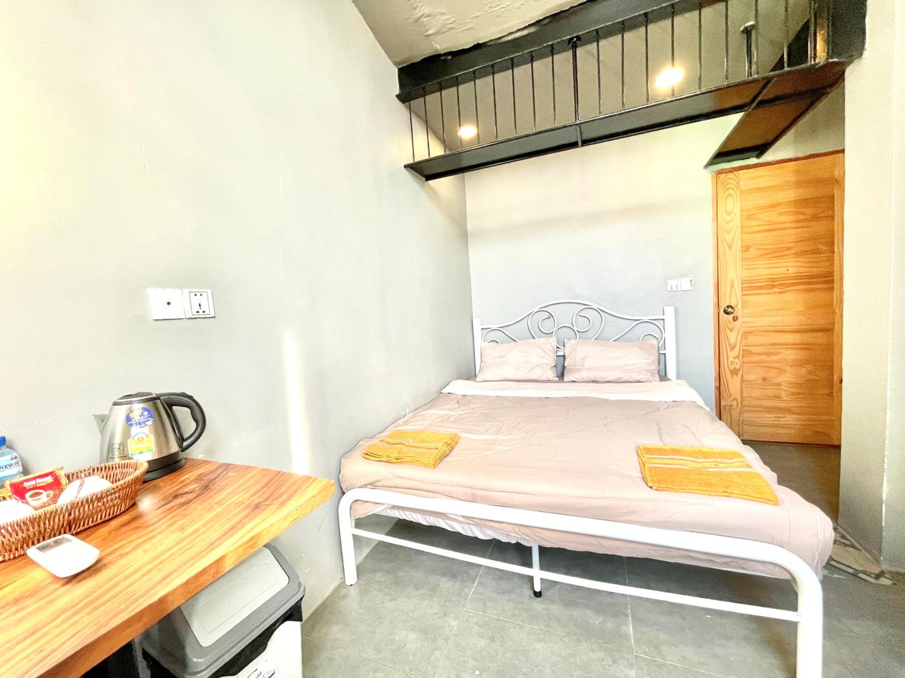 Budget Double Room photo 1