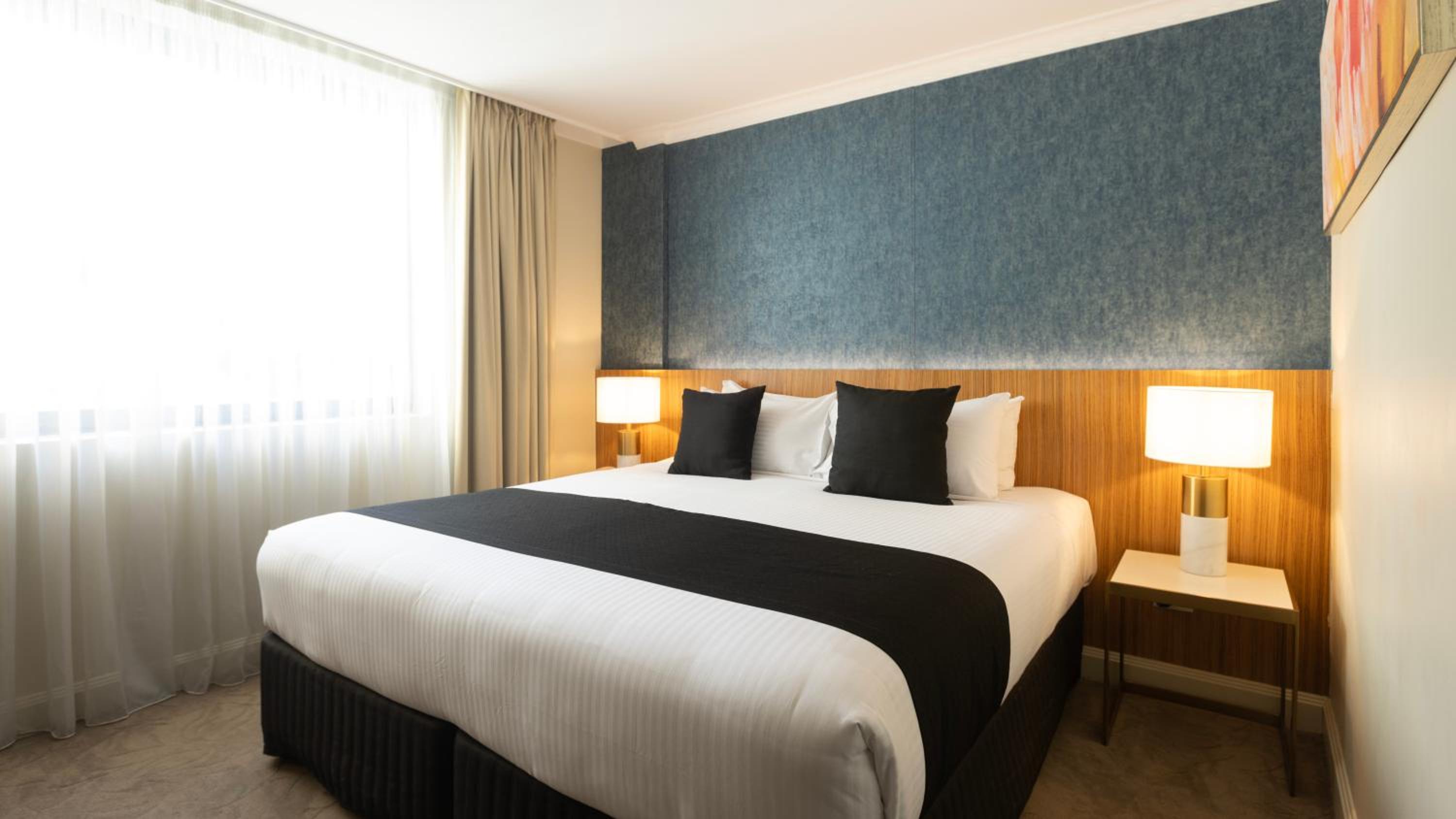 Deluxe King Room - Disability Access