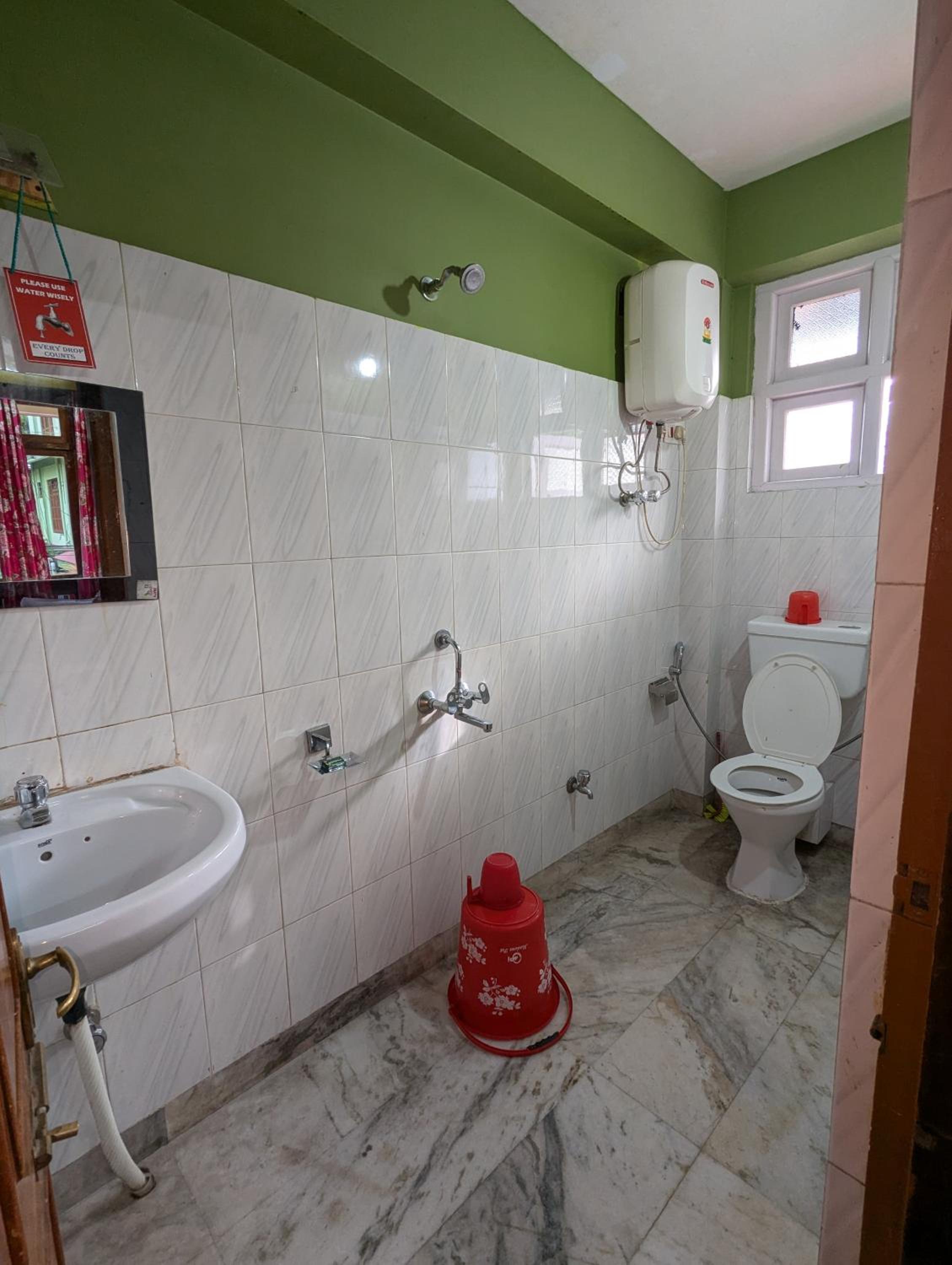 Double Room With Balcony photo 2