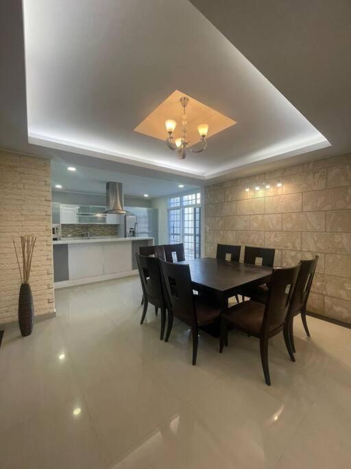 Three-Bedroom House photo 3