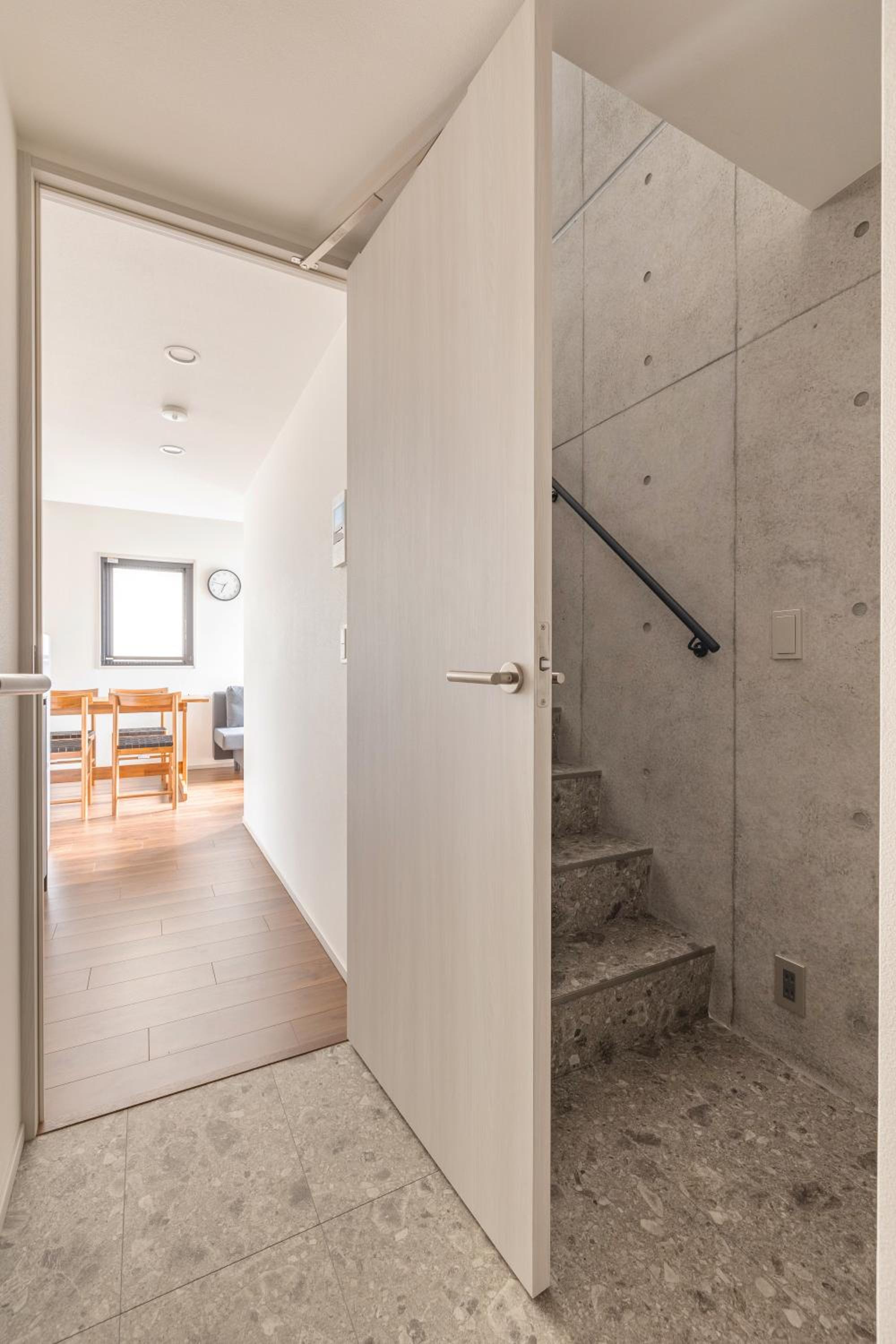 One-Bedroom Apartment with View photo 1